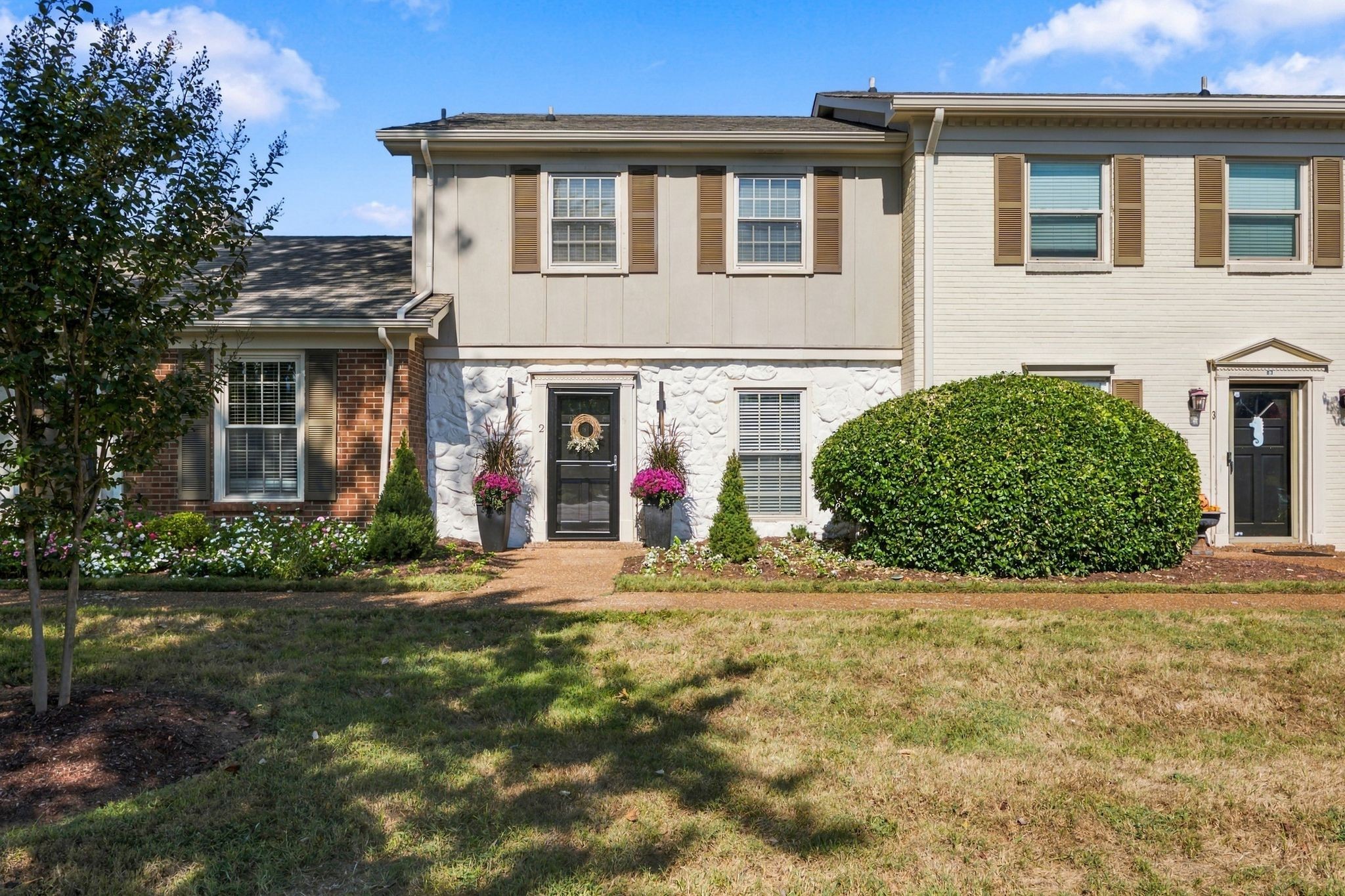 1011 Murfreesboro Rd Property Photo 1