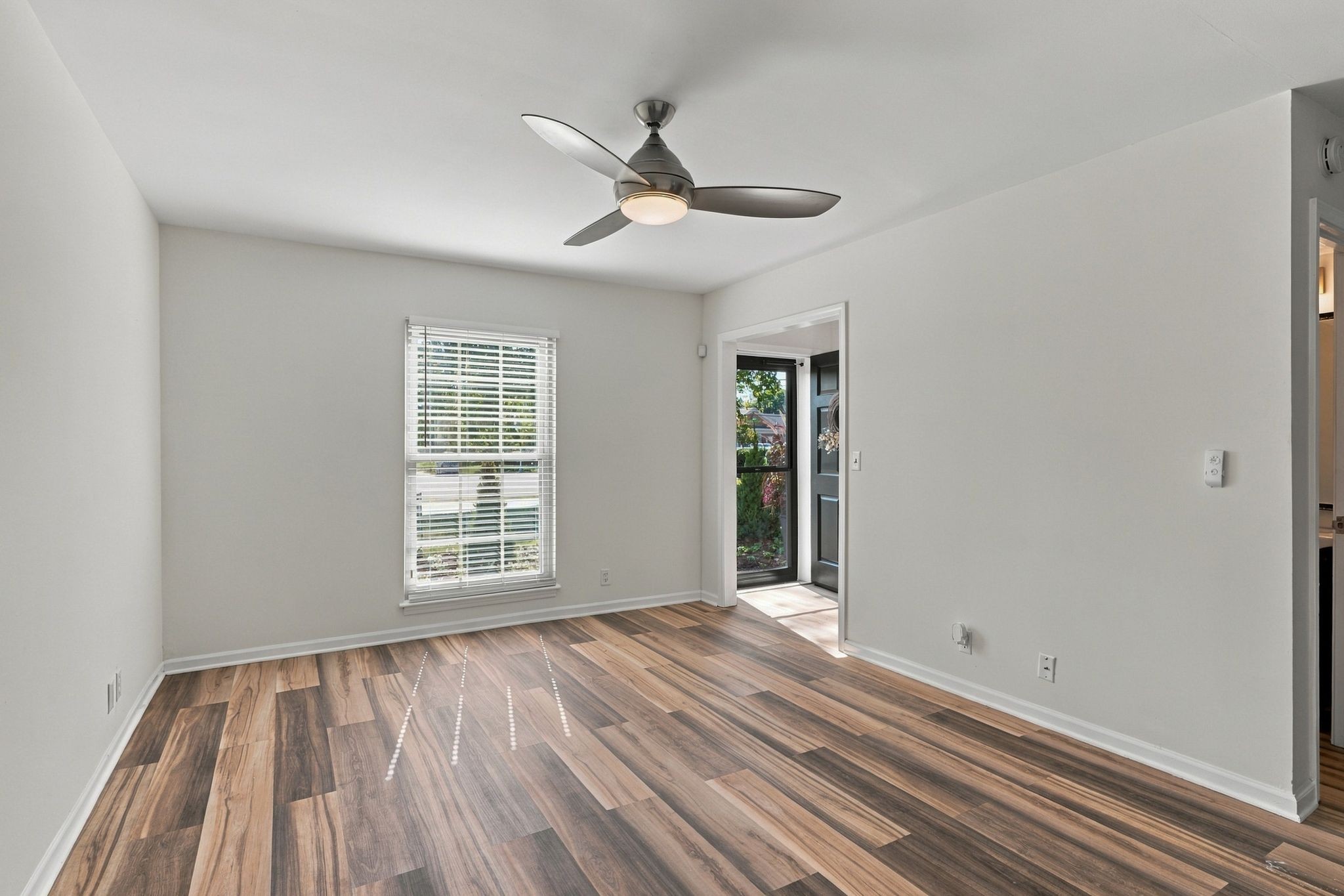 1011 Murfreesboro Rd Property Photo 6