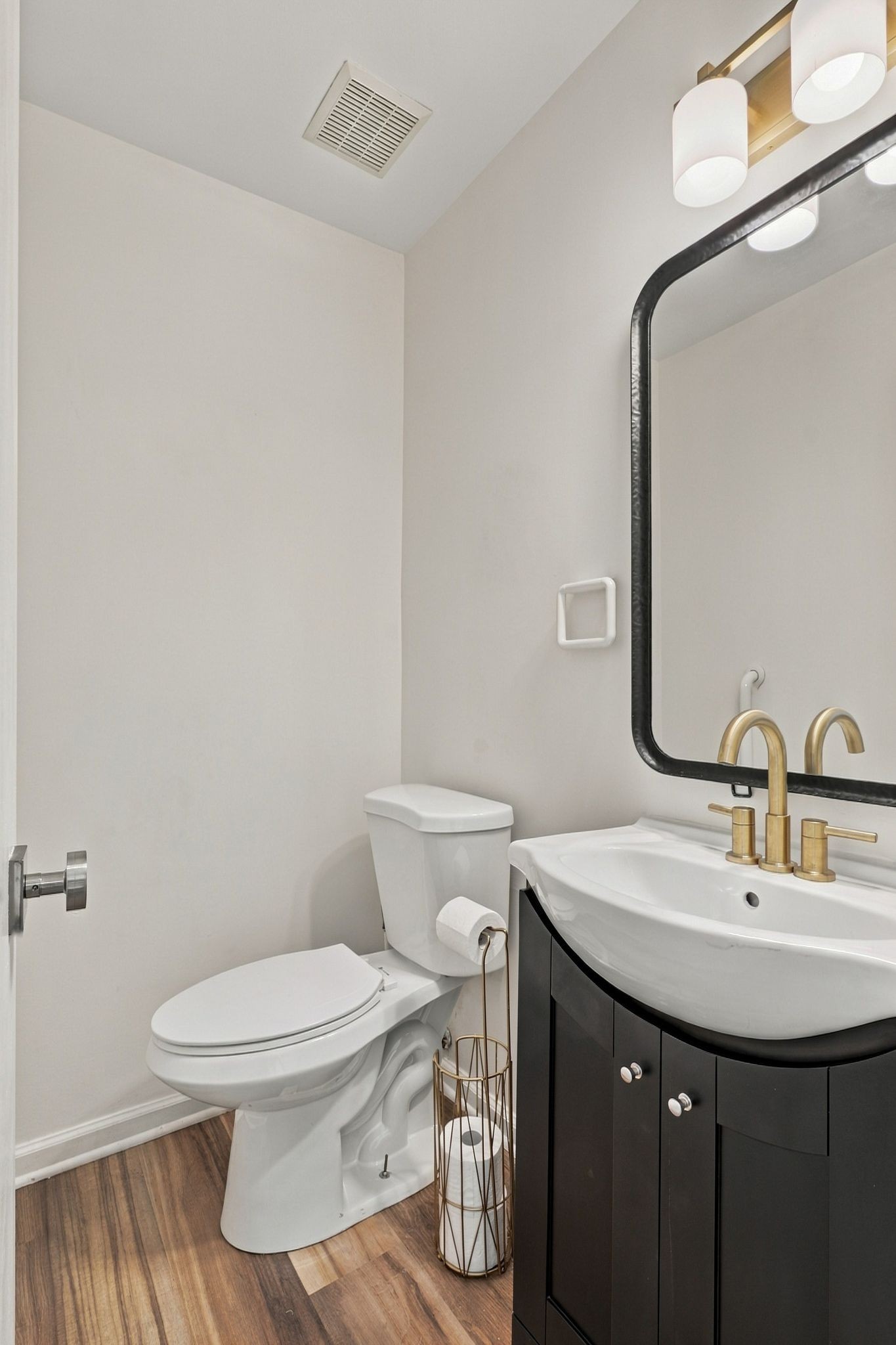 1011 Murfreesboro Rd Property Photo 9