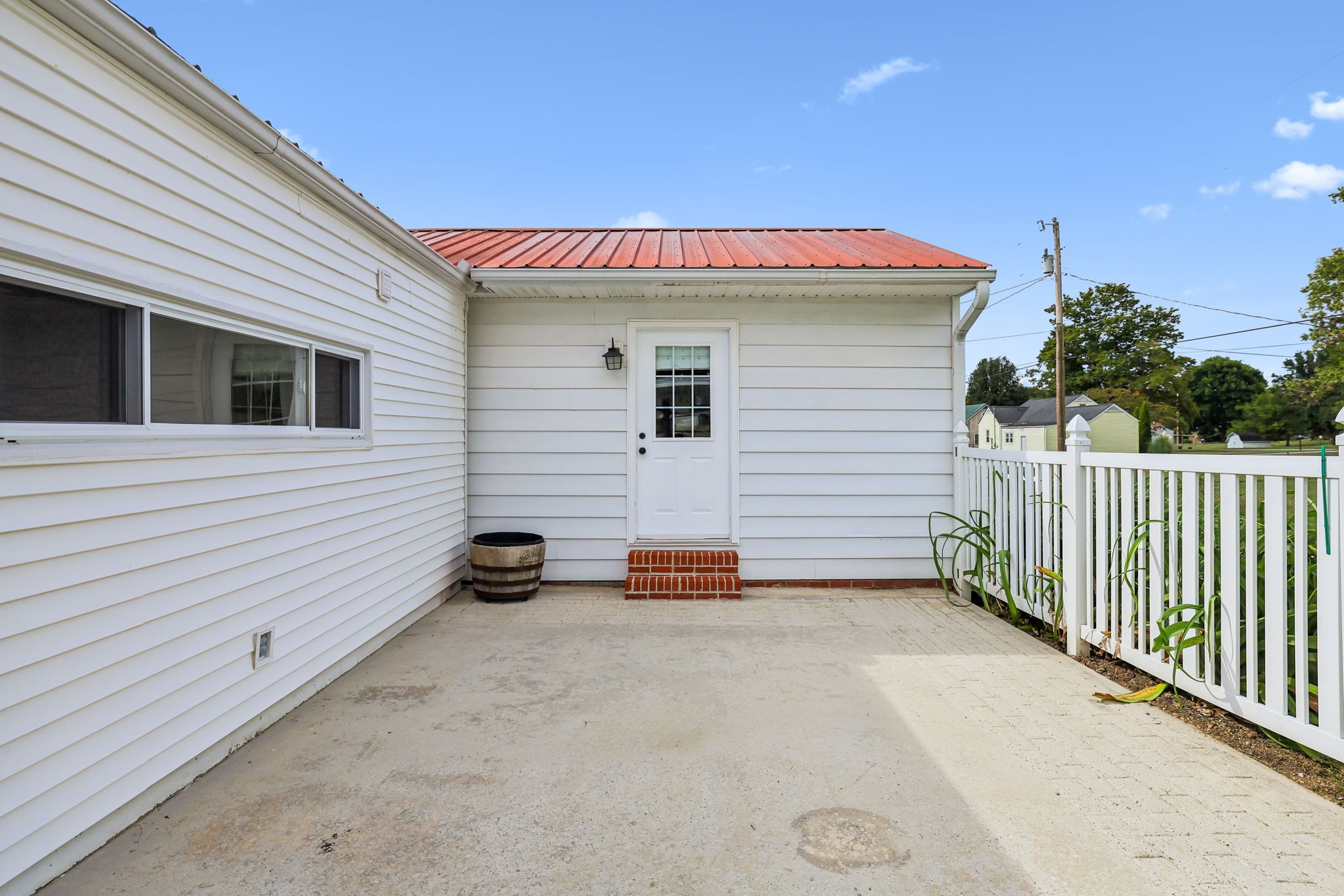 606 Main St Property Photo 45