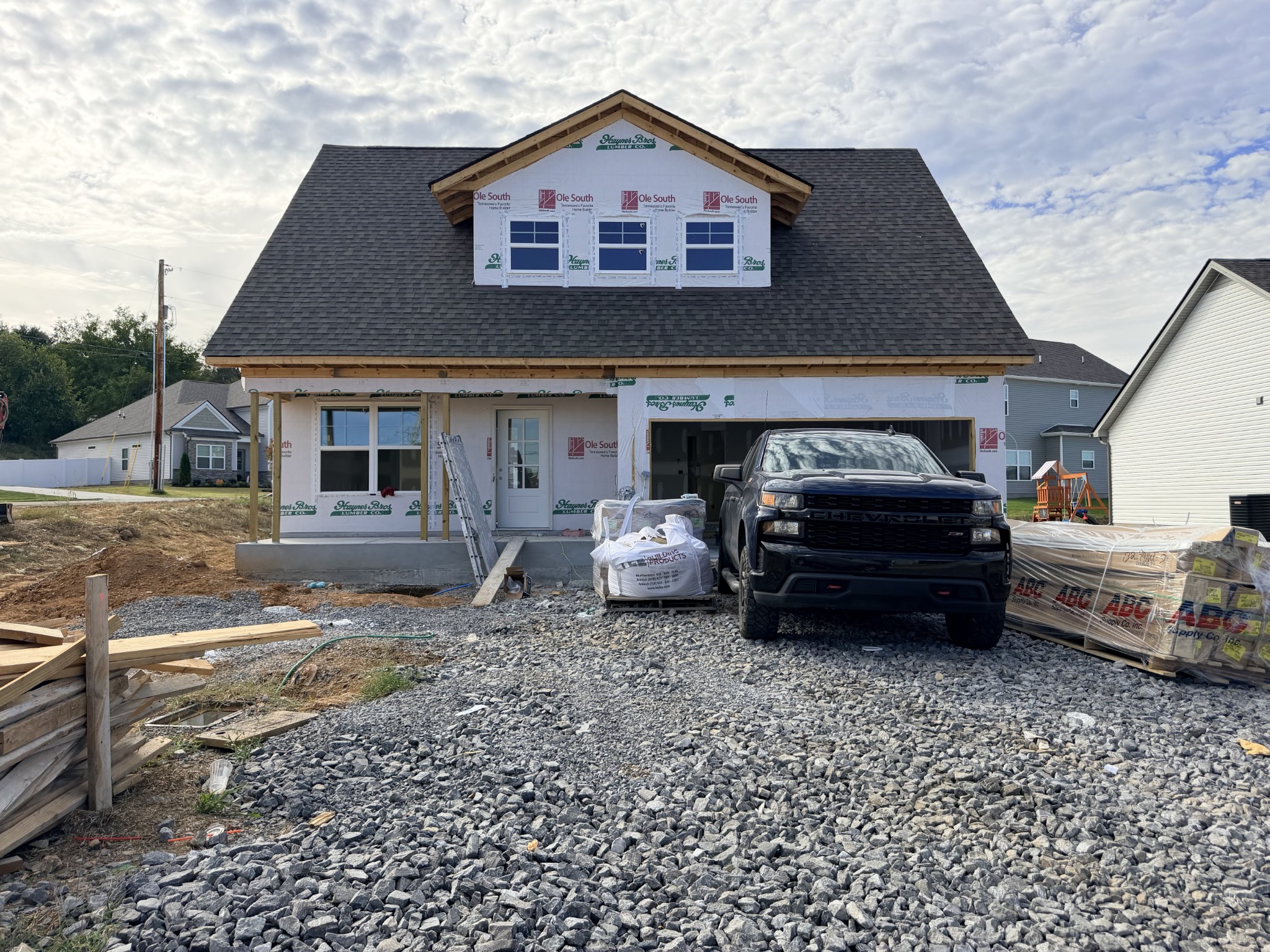132 Millet St Property Photo 1