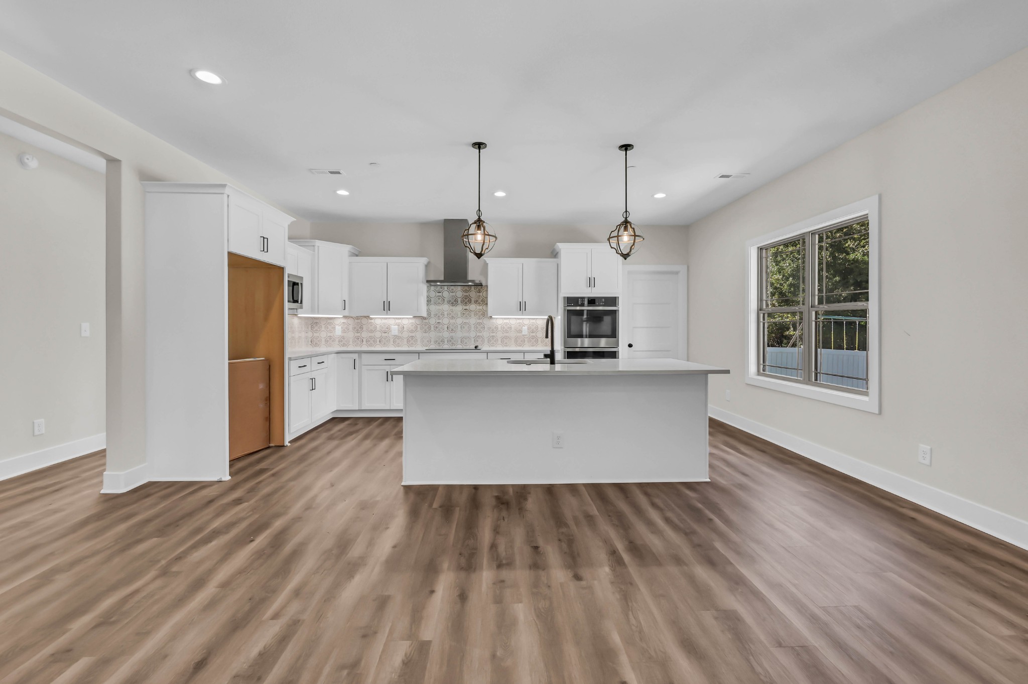 390 Young Ln Property Photo 17