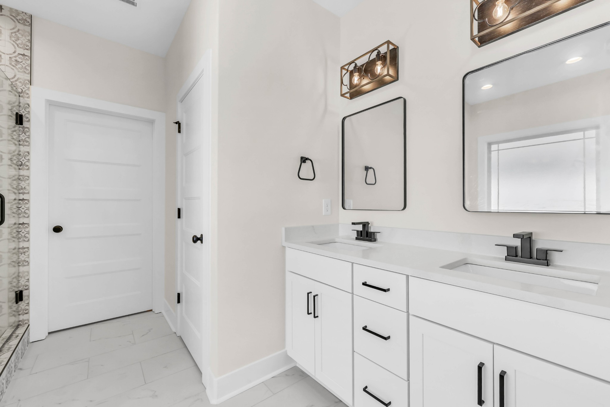390 Young Ln Property Photo 31