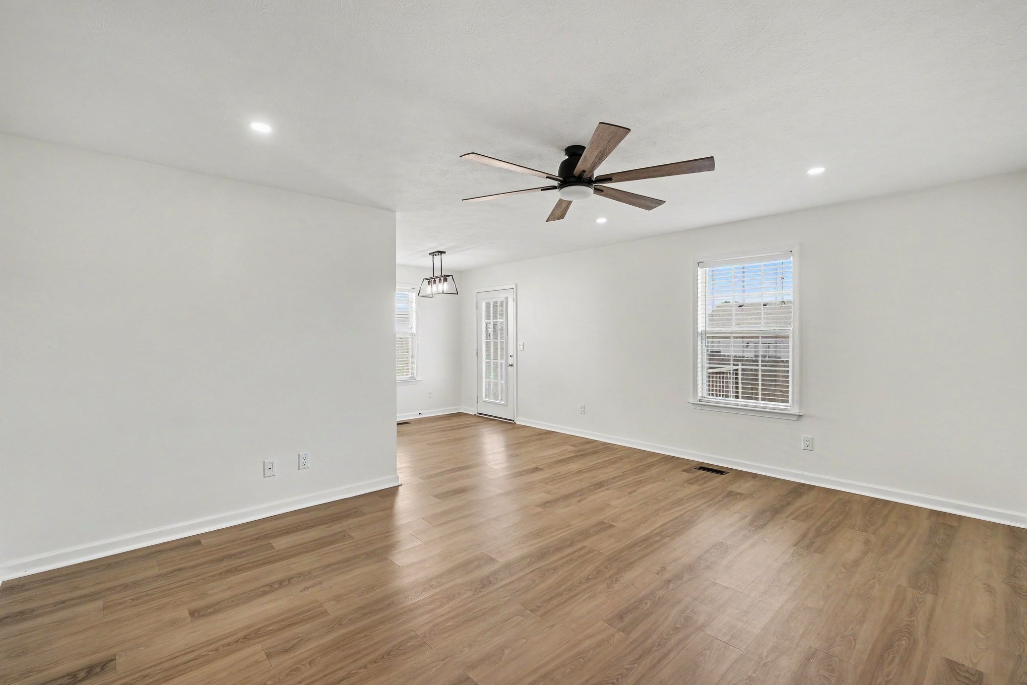1847 Emily Ln Property Photo 11