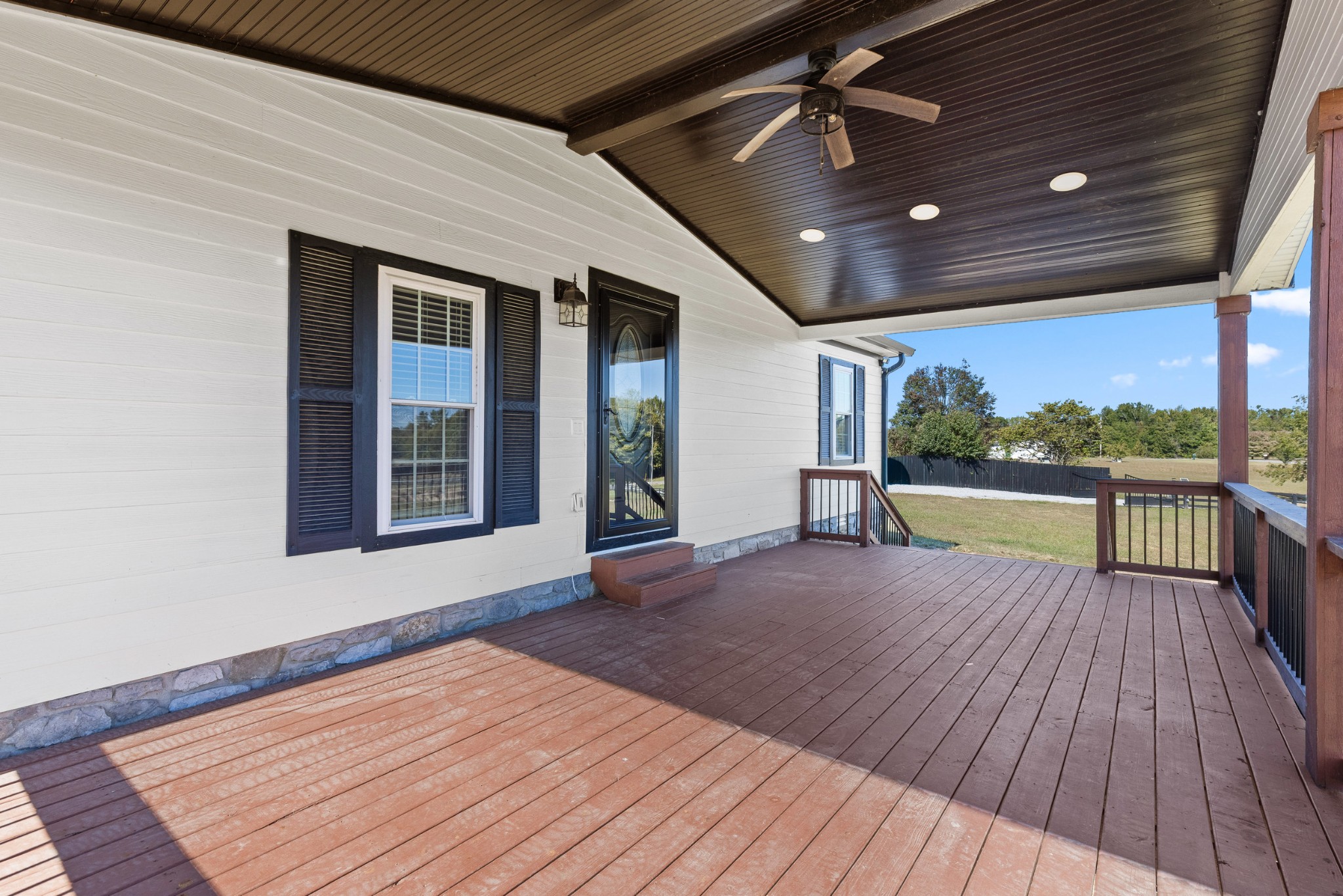 284 Paul Thompson Rd Property Photo 5