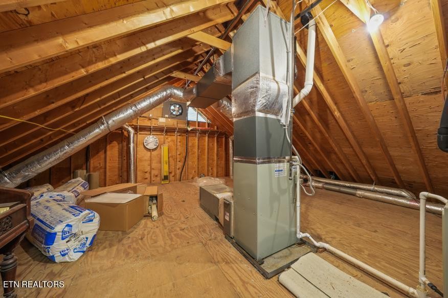 1210 Briar Lea Property Photo 31