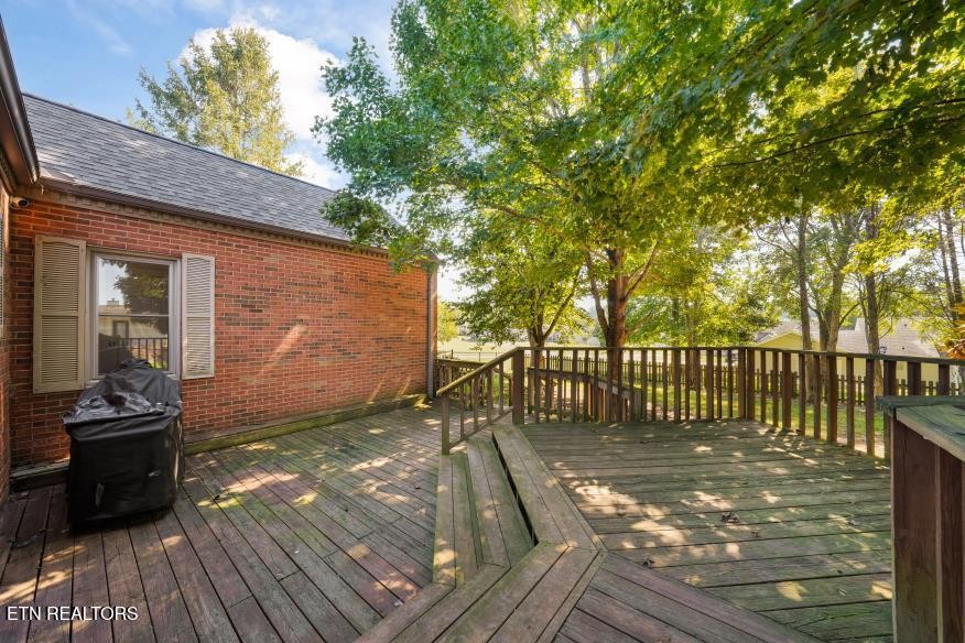 1210 Briar Lea Property Photo 32