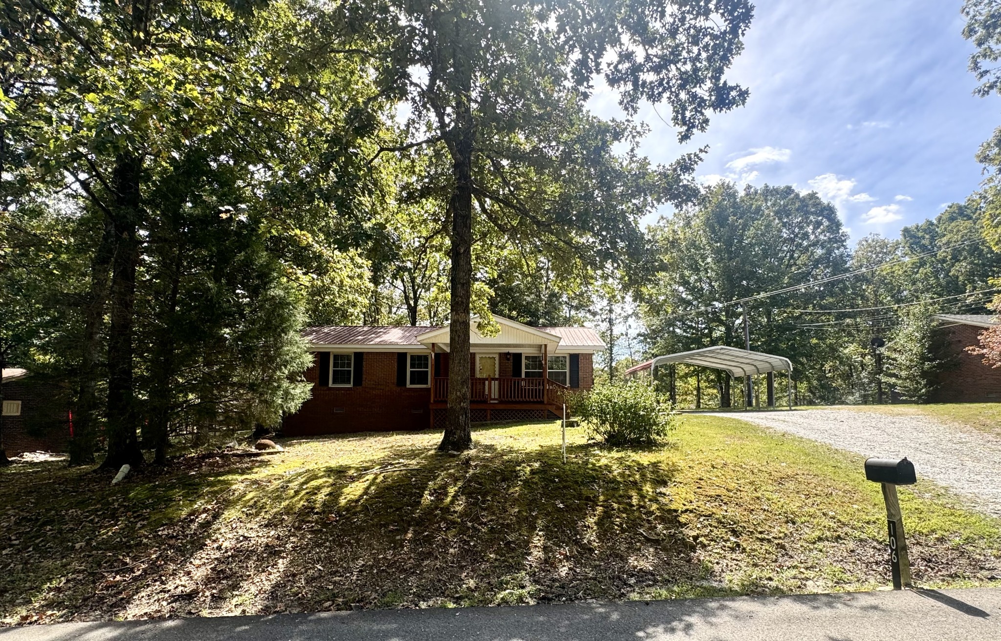 106 Oak Hill Dr Property Photo 1