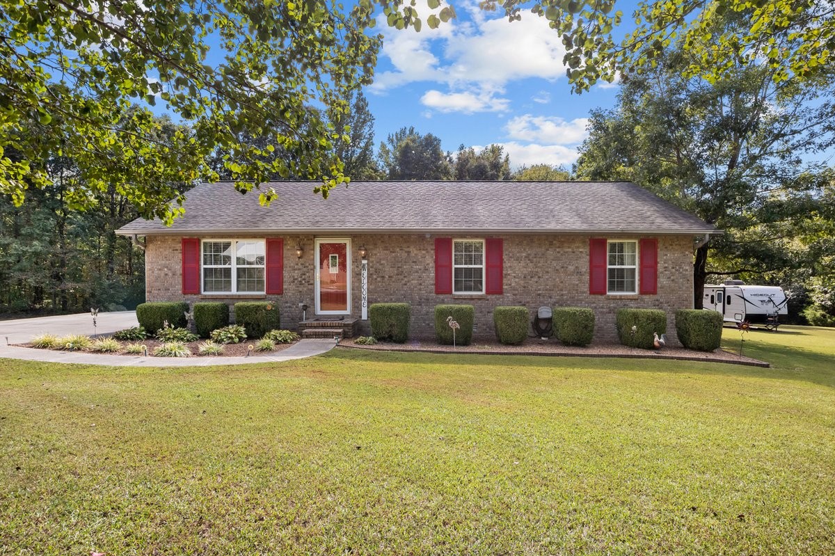609 Shades Crest Dr Property Photo 1