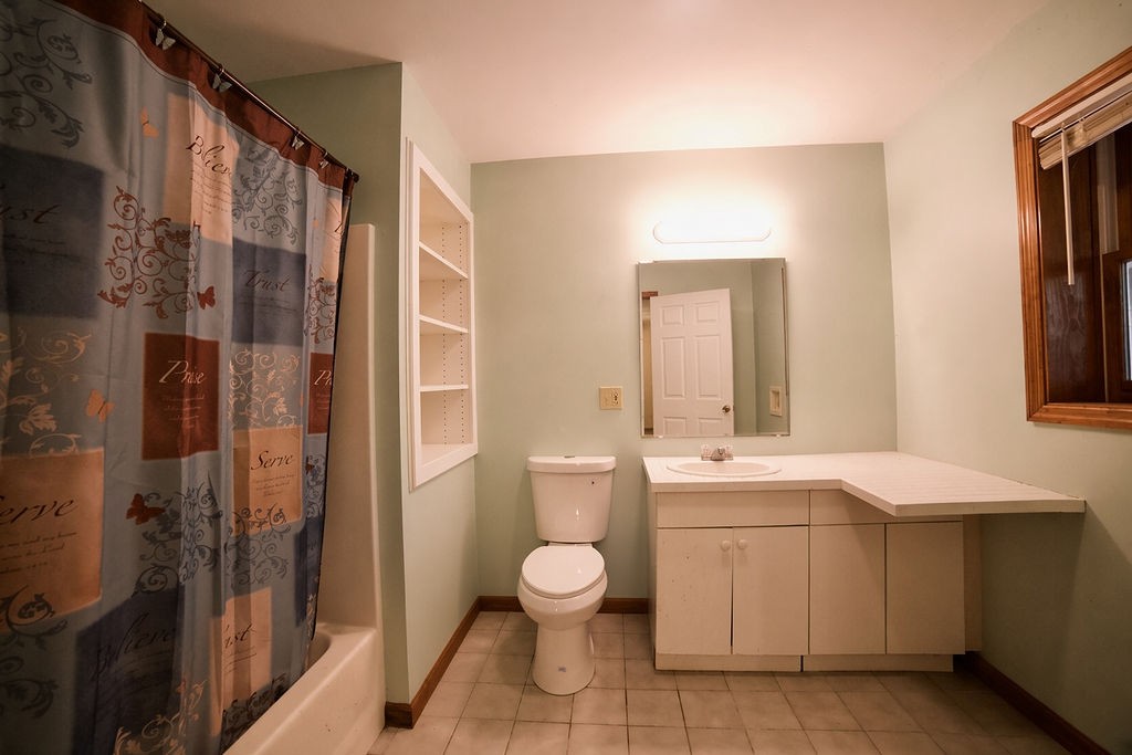 1132 Poplar Hollow Rd Property Photo 15
