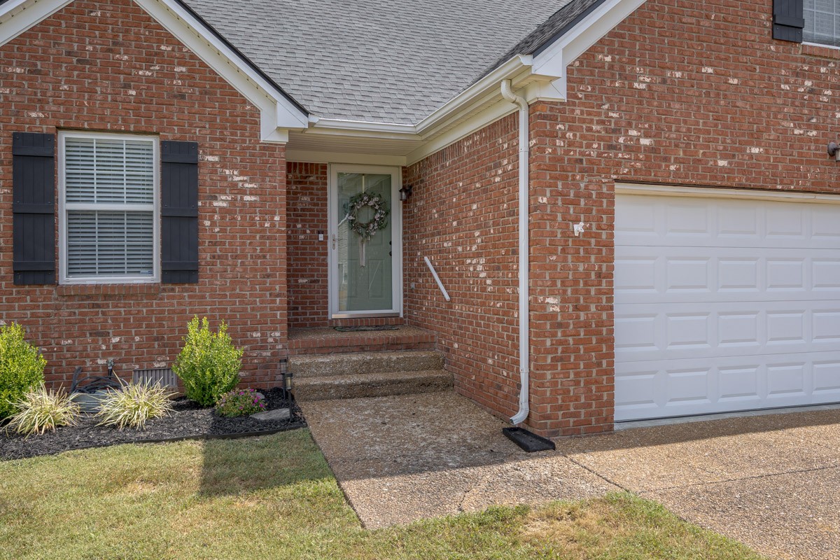 2623 Danbury Cir Property Photo 5