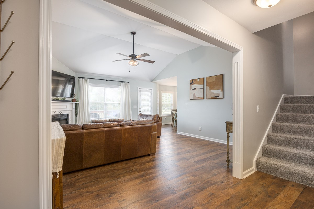 2623 Danbury Cir Property Photo 7