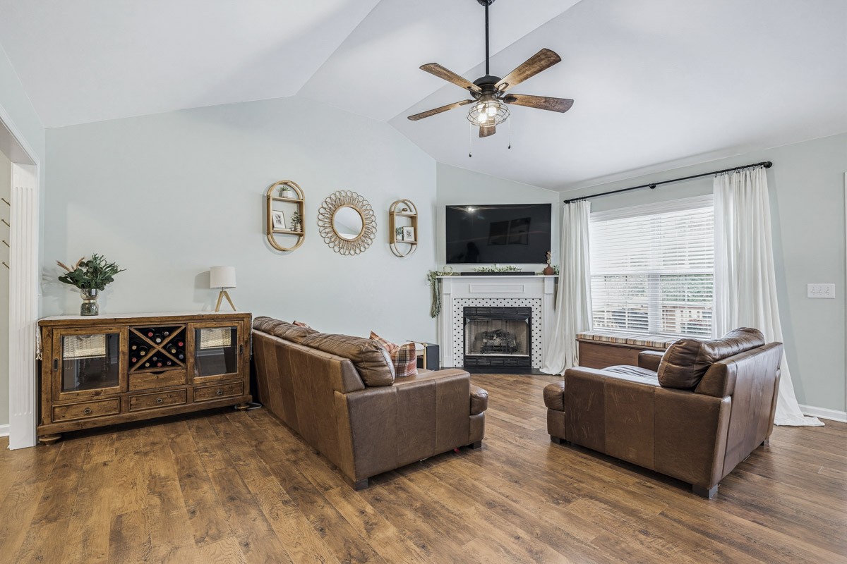 2623 Danbury Cir Property Photo 10