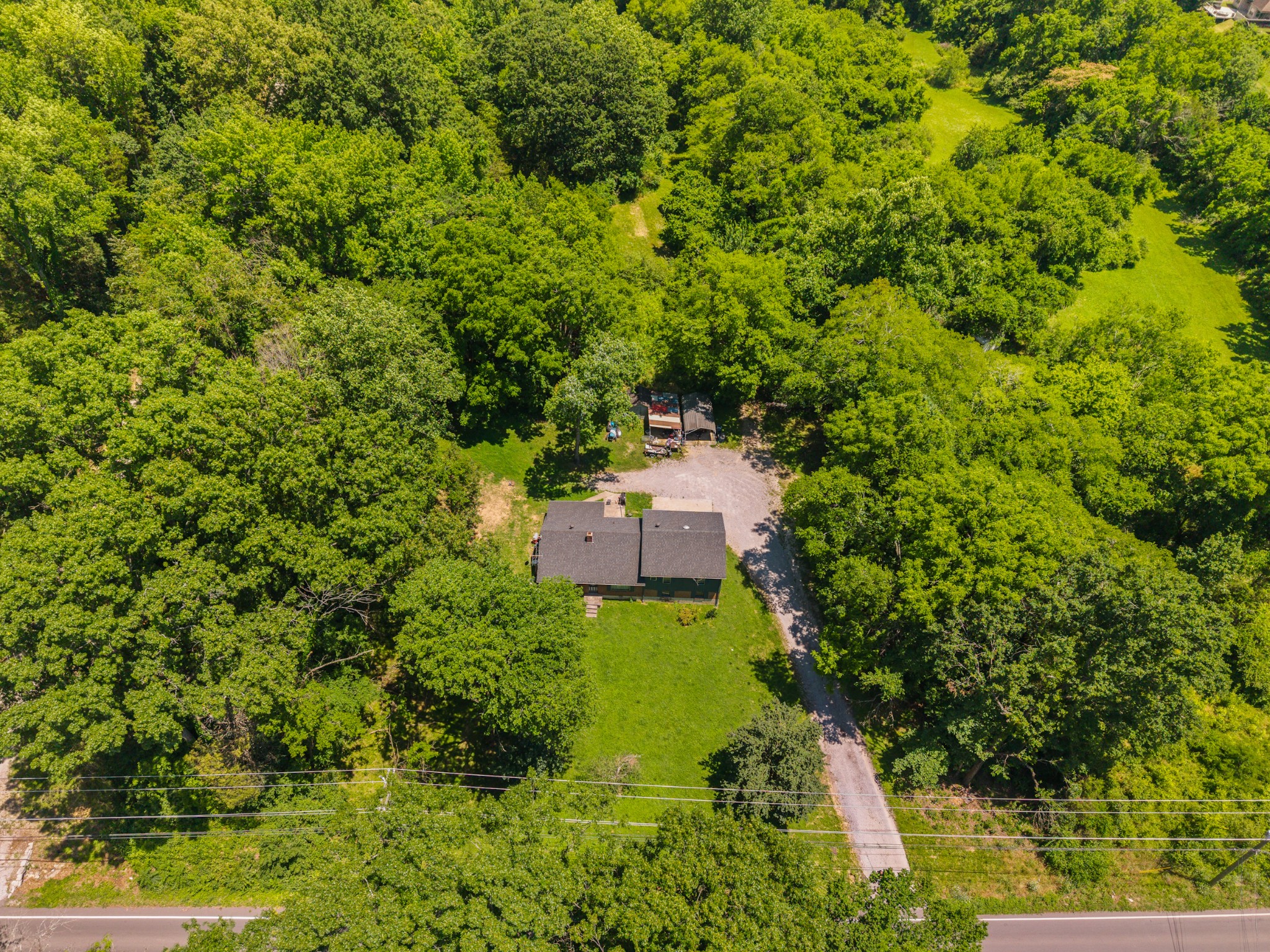 1083 Tulip Grove Rd Property Photo 1