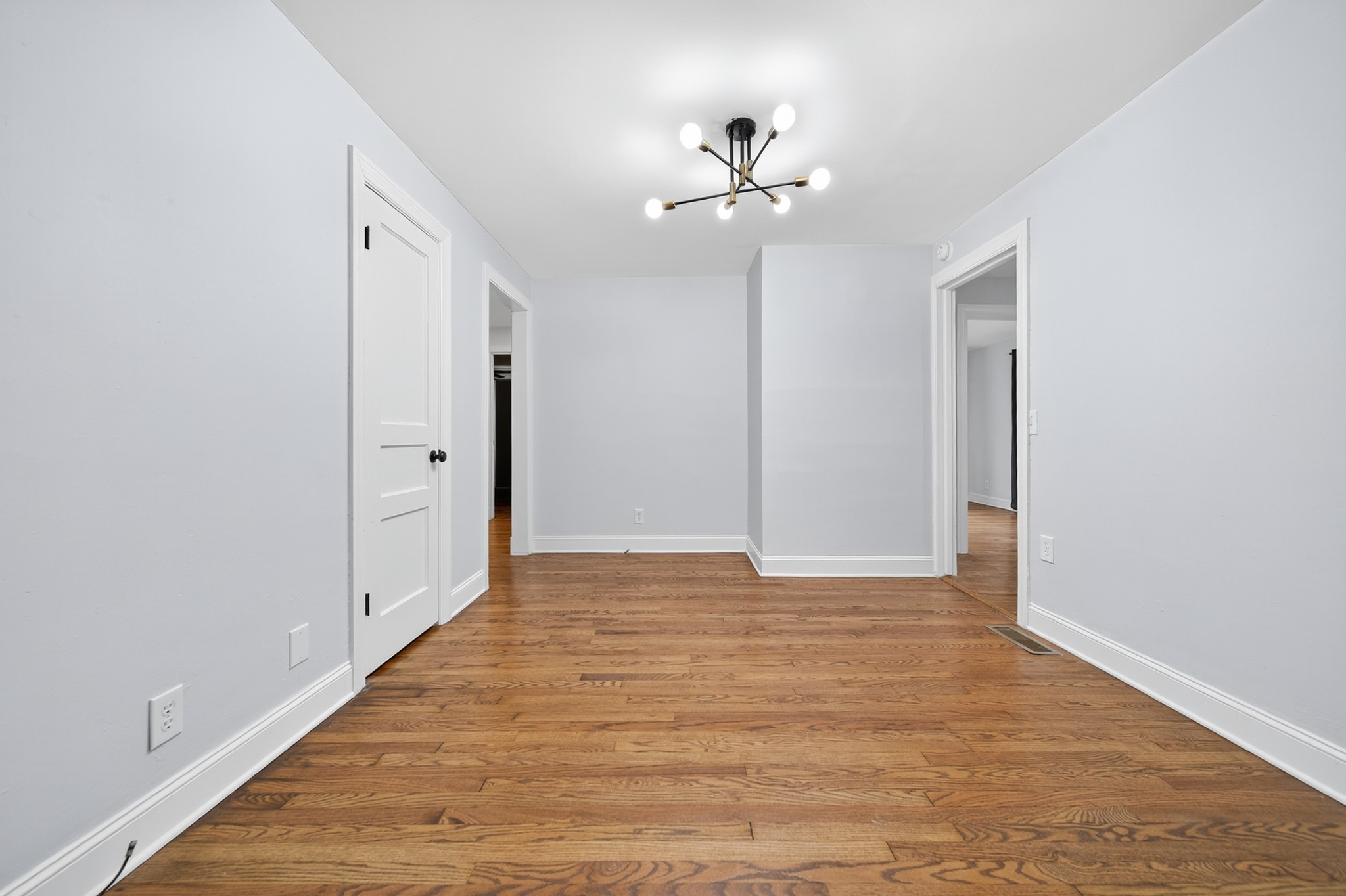 173 N Trigg Ave Property Photo 7