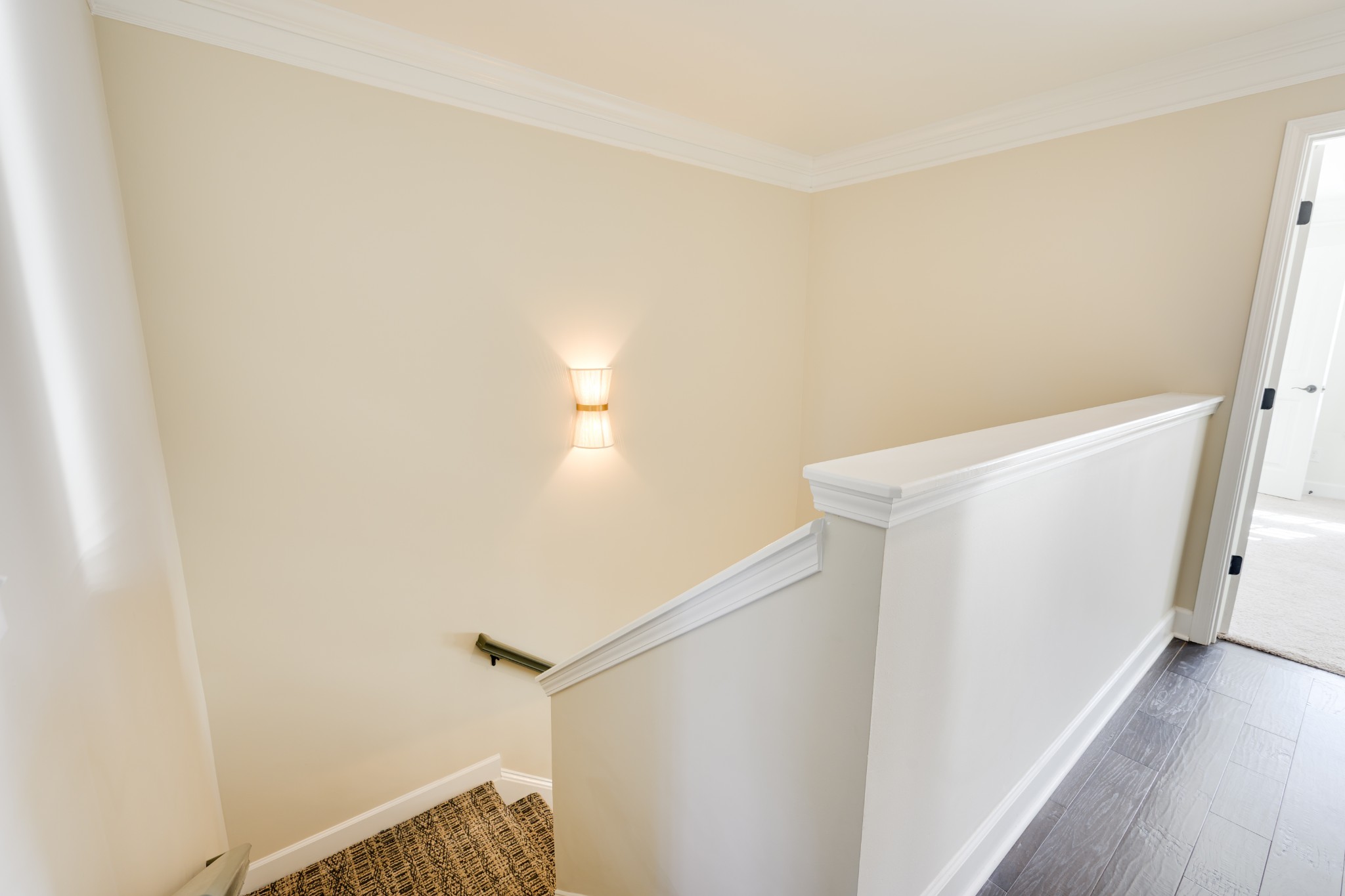 1035 Westhaven Blvd Property Photo 5