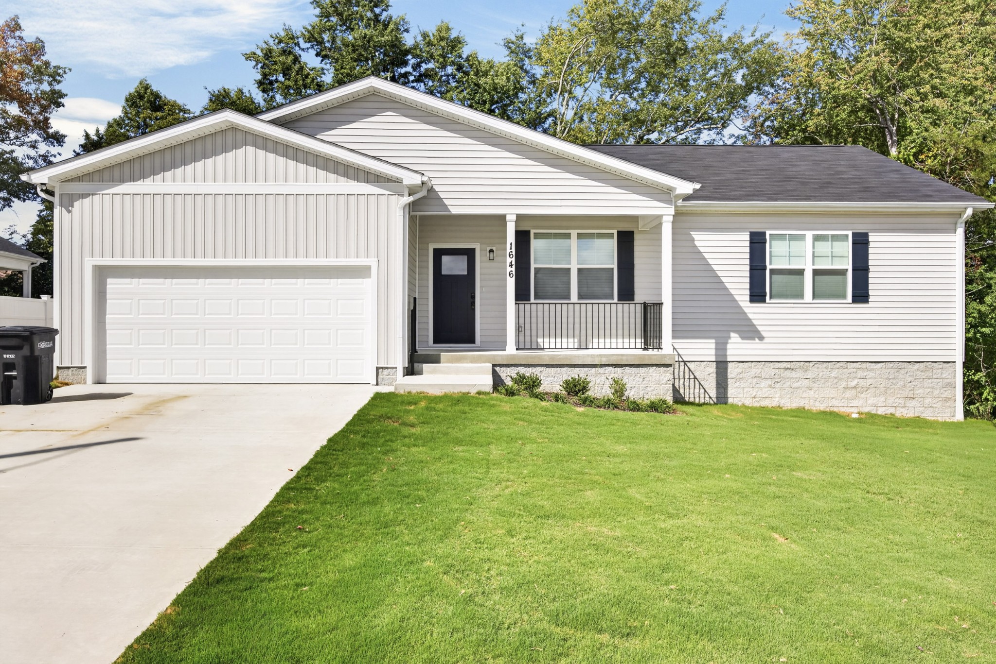 1646 Links Dr Property Photo 1