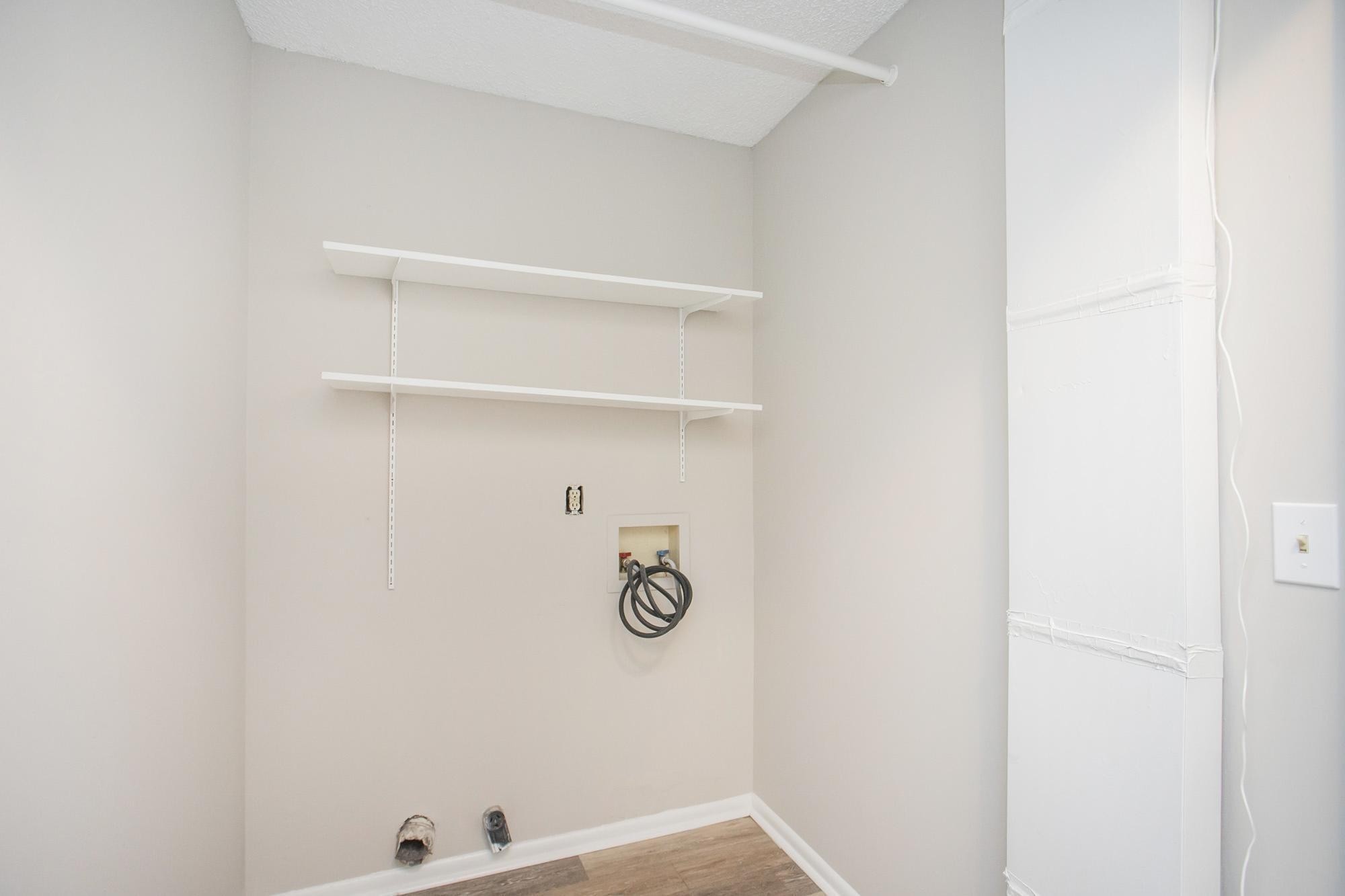 421 Raintree Pl Property Photo 32