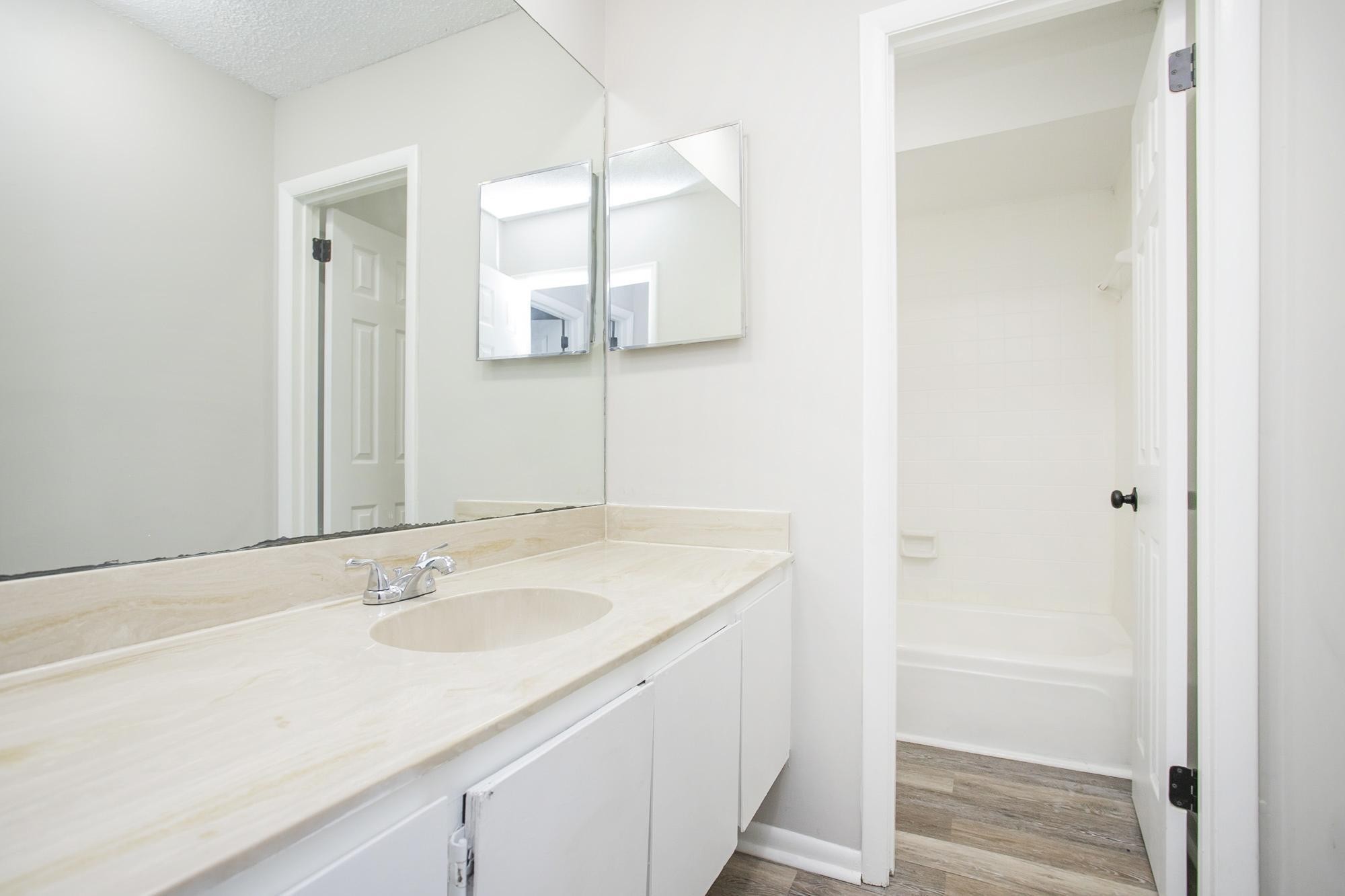 421 Raintree Pl Property Photo 36