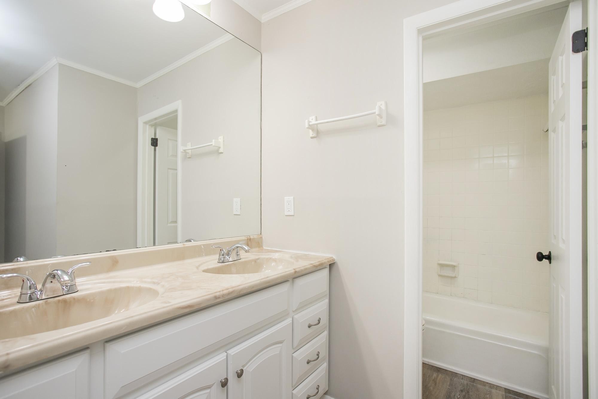 421 Raintree Pl Property Photo 41