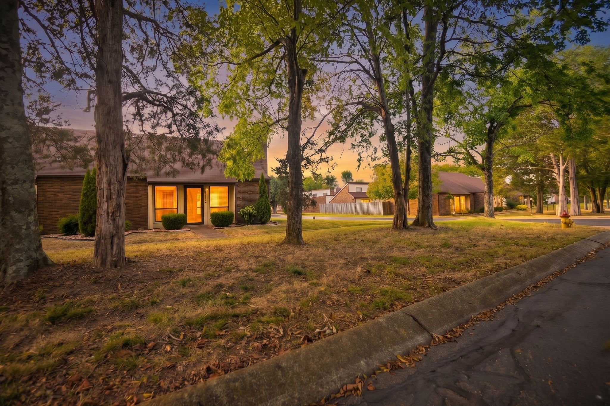 100 Castlewood Ln Property Photo 1