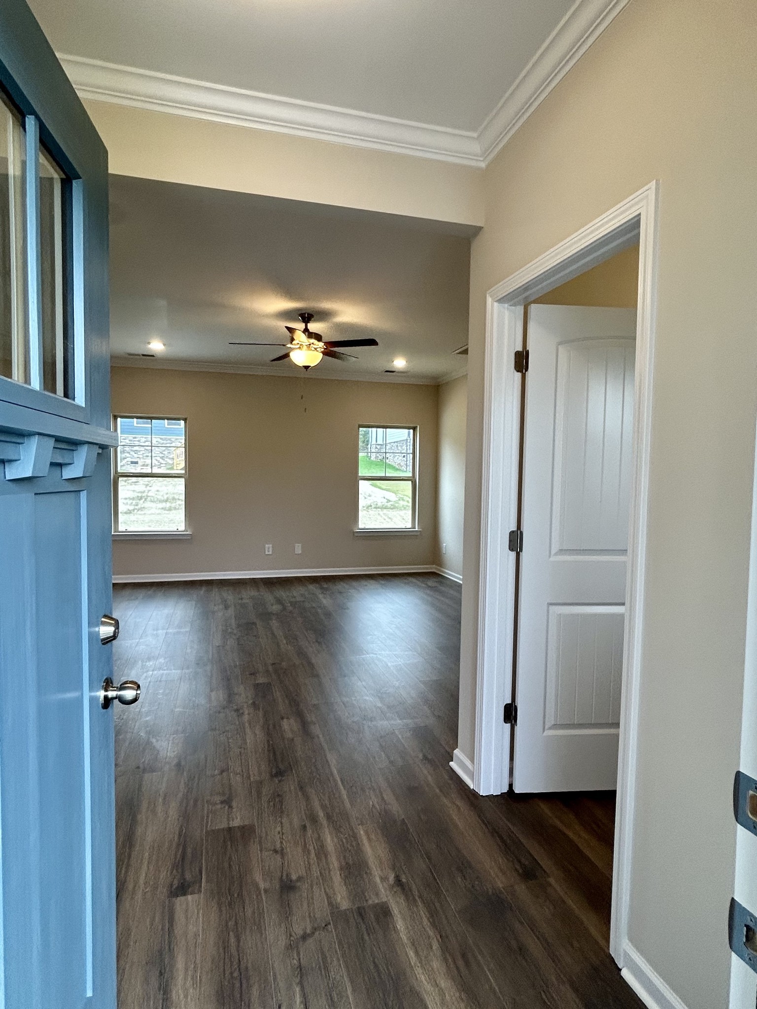 6010 Venable Ct Property Photo 5