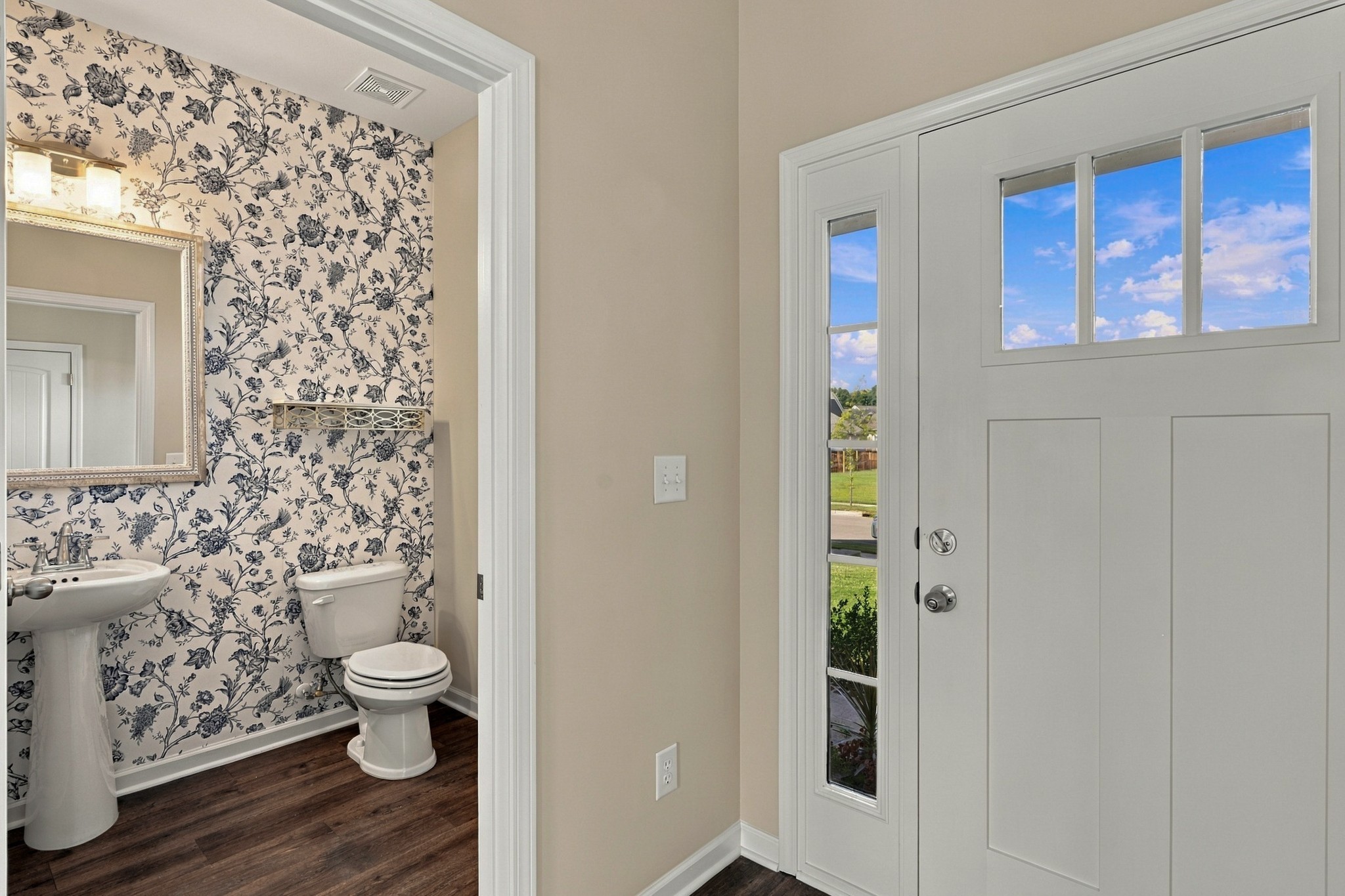 6010 Venable Ct Property Photo 9
