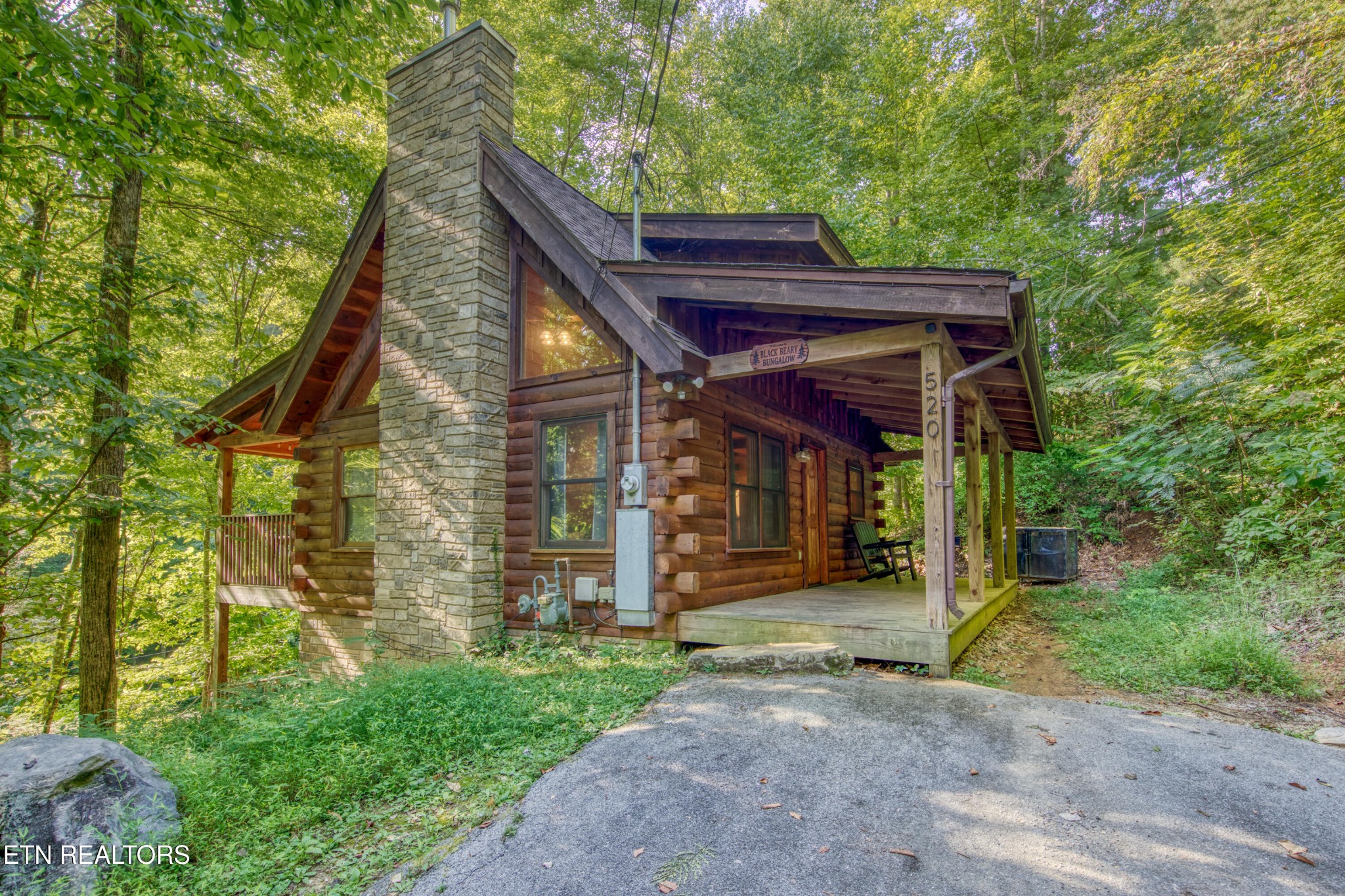 520 Ogle Drive Property Photo 3