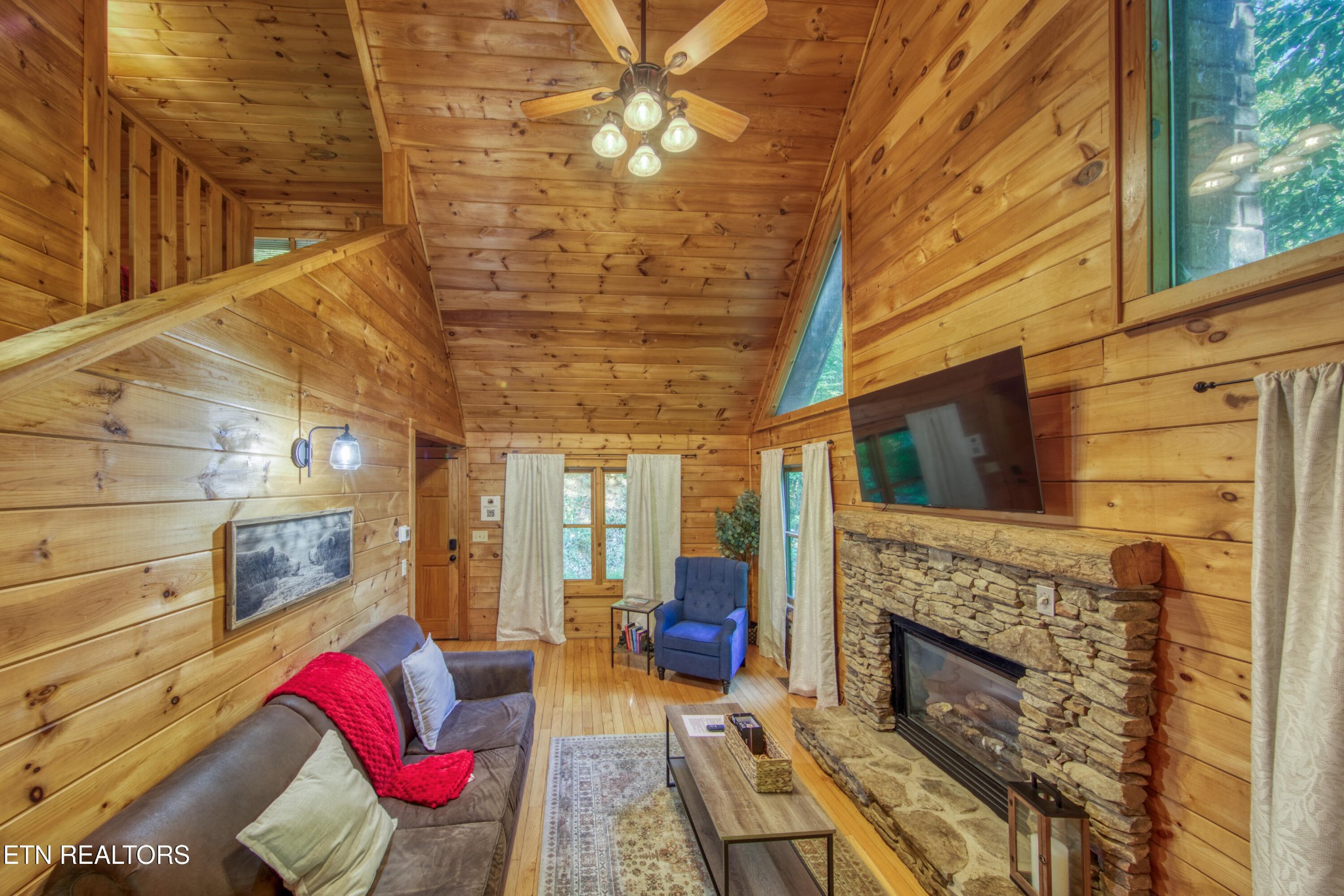 520 Ogle Drive Property Photo 14