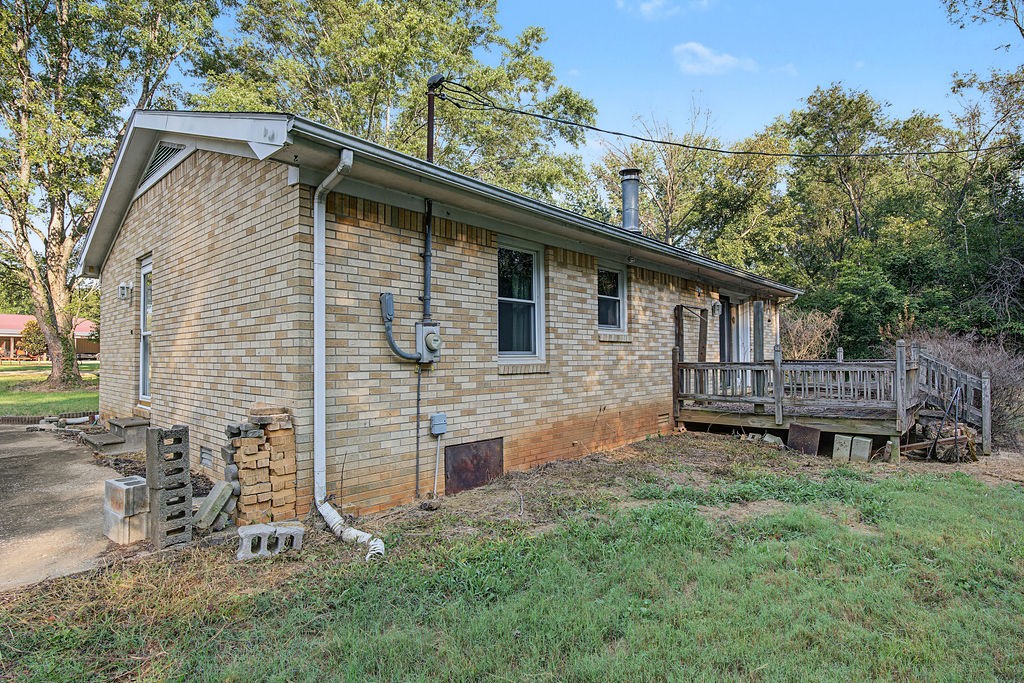 128 School House Rd Property Photo 6