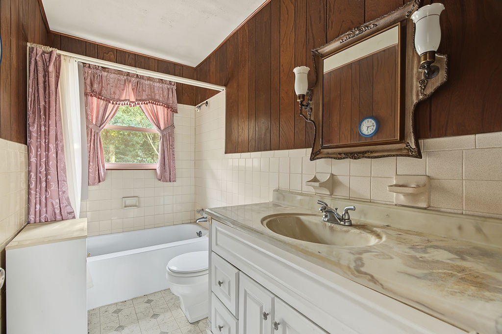 128 School House Rd Property Photo 16