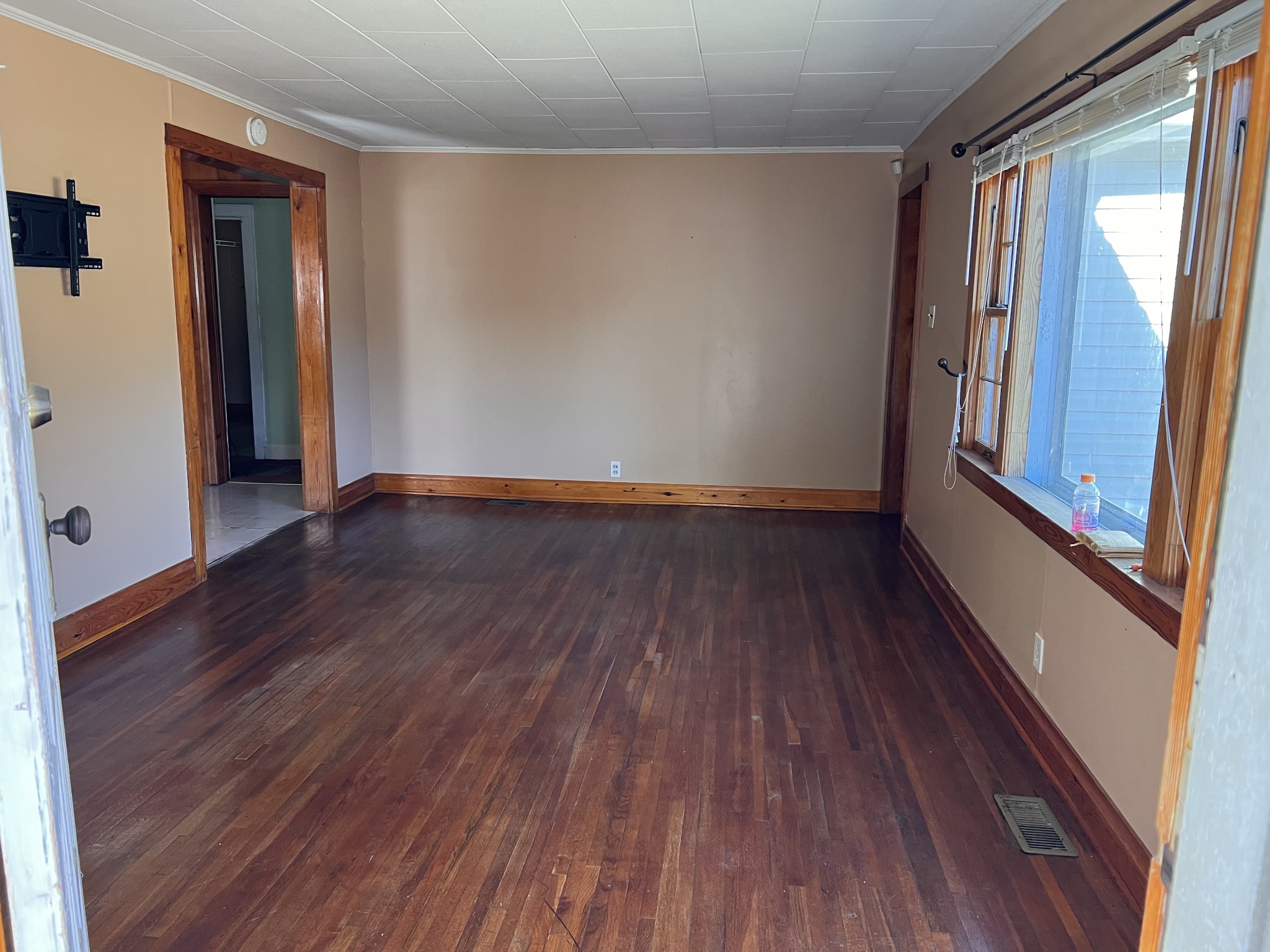 102 Murfreesboro St Property Photo 4