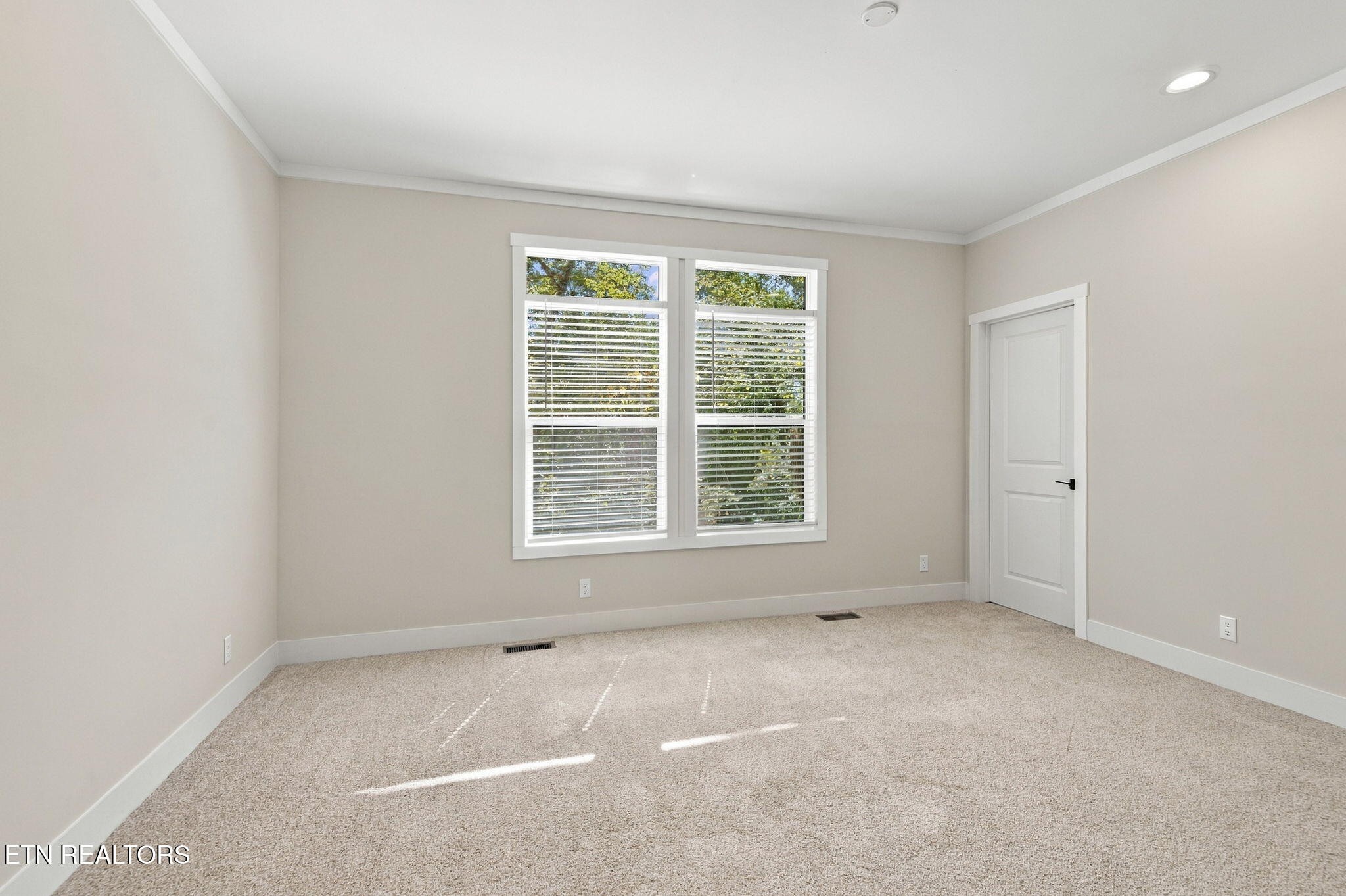 193 Nolan Lane Property Photo 14