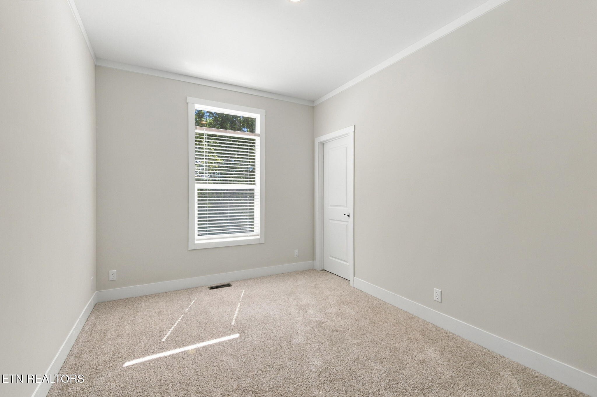 193 Nolan Lane Property Photo 16