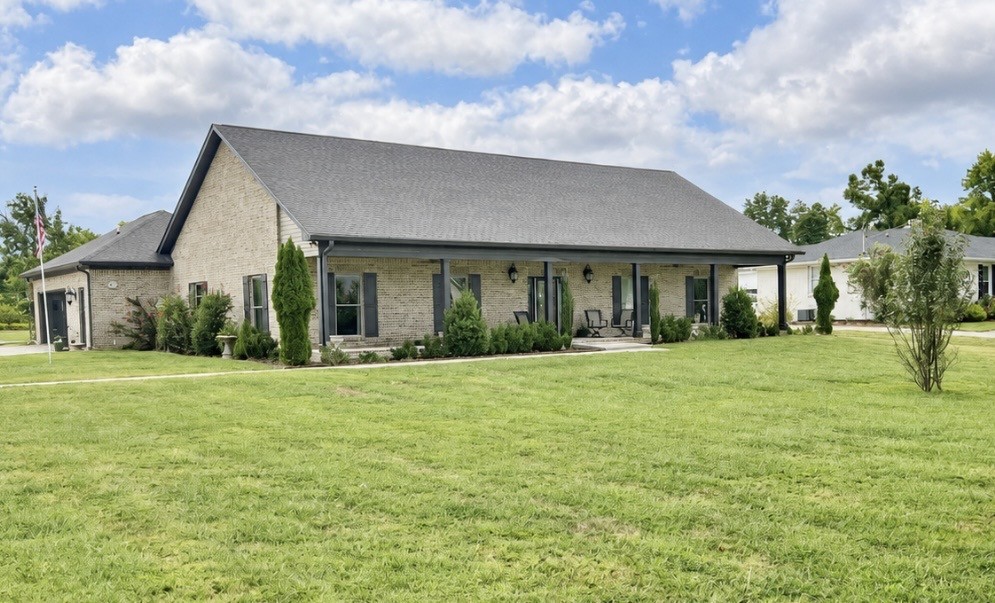 306 Fescue Dr, N Property Photo 1