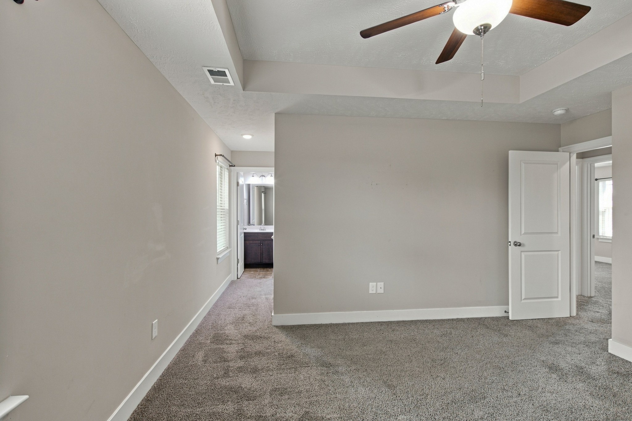 2212 Red Barn Rd Property Photo 12