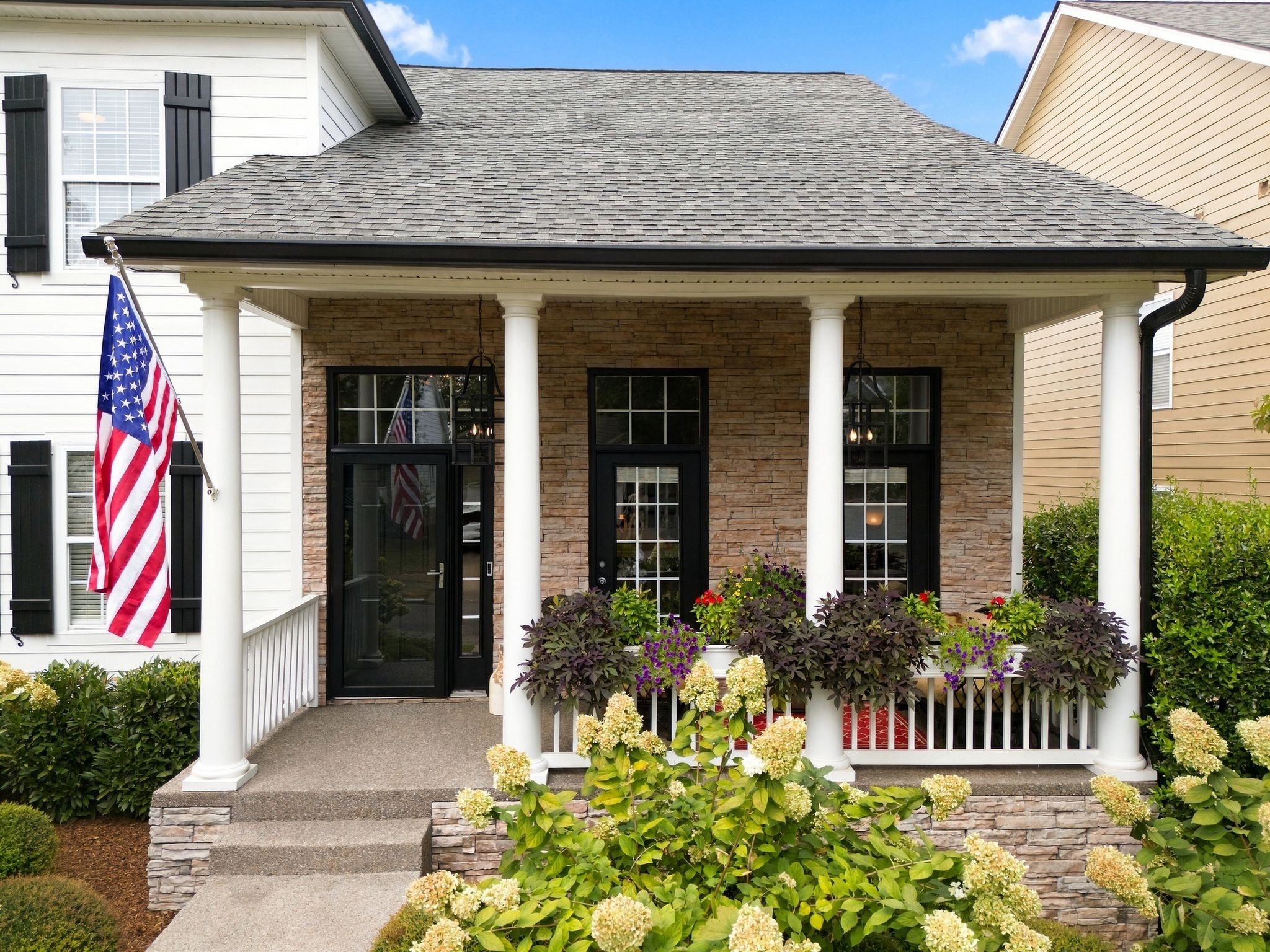 1216 Olympia Pl Property Photo 6