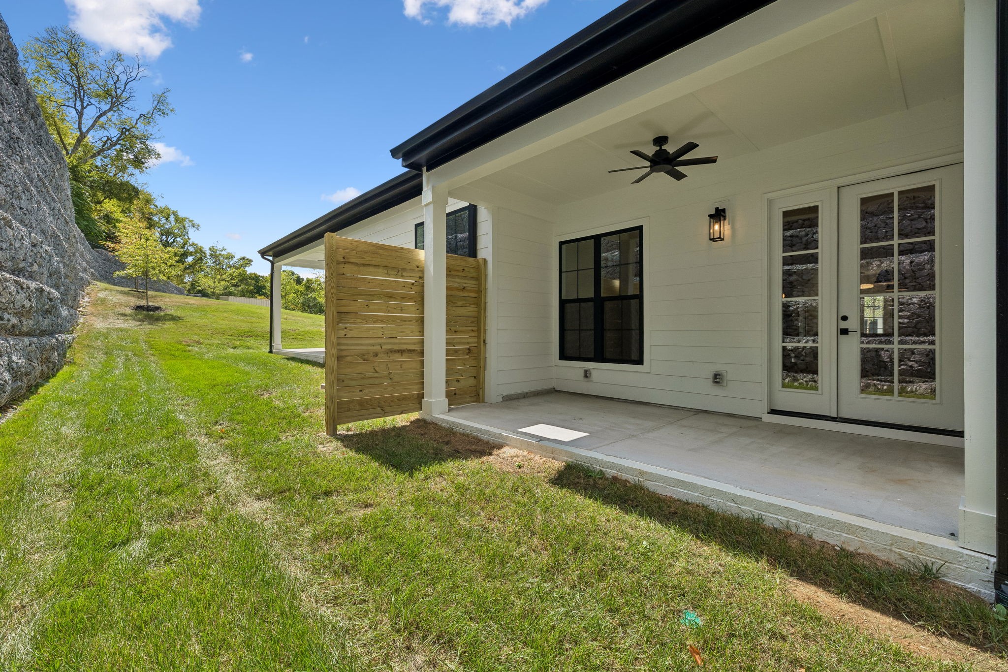 123 Shadow Springs Dr Property Photo 40
