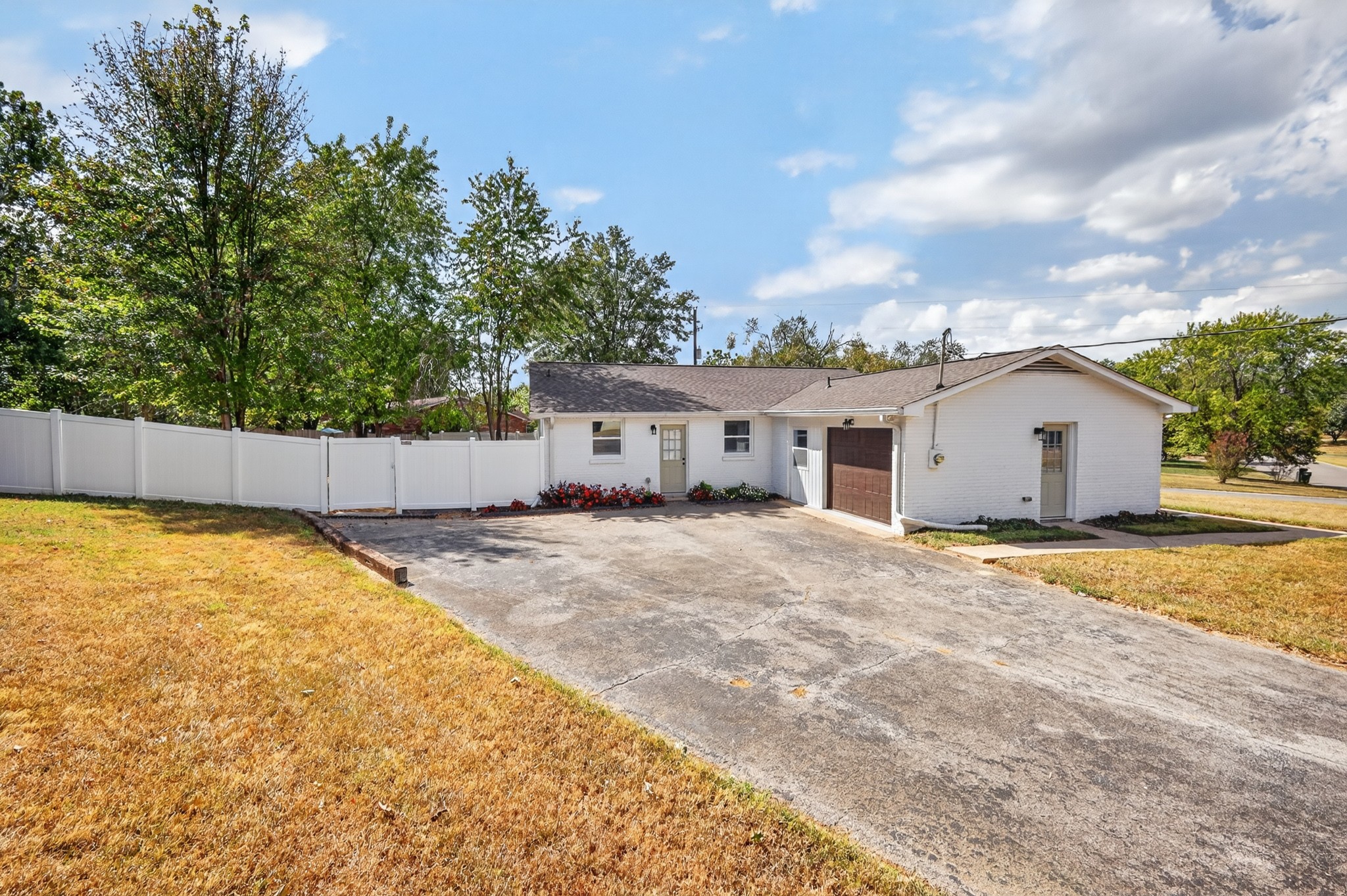 4893 Rainer Dr Property Photo 13
