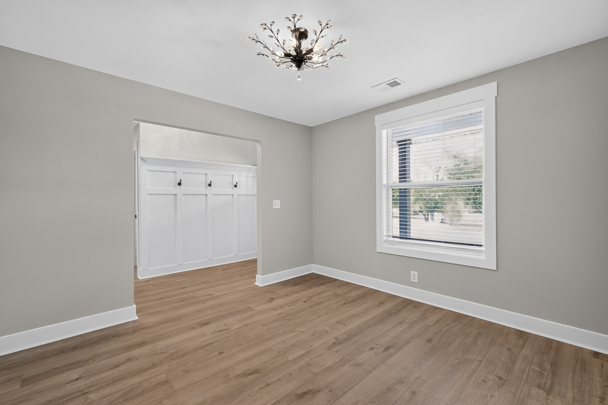 4893 Rainer Dr Property Photo 23