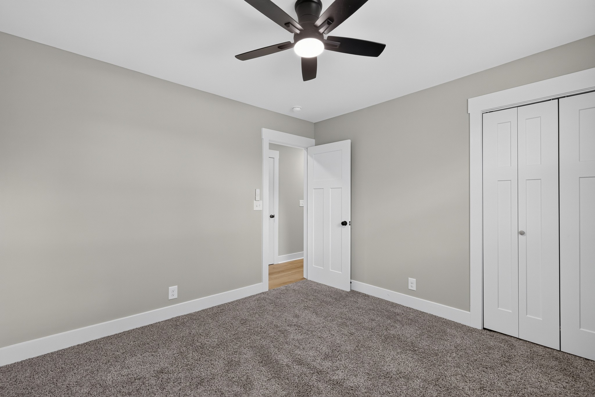 4893 Rainer Dr Property Photo 32