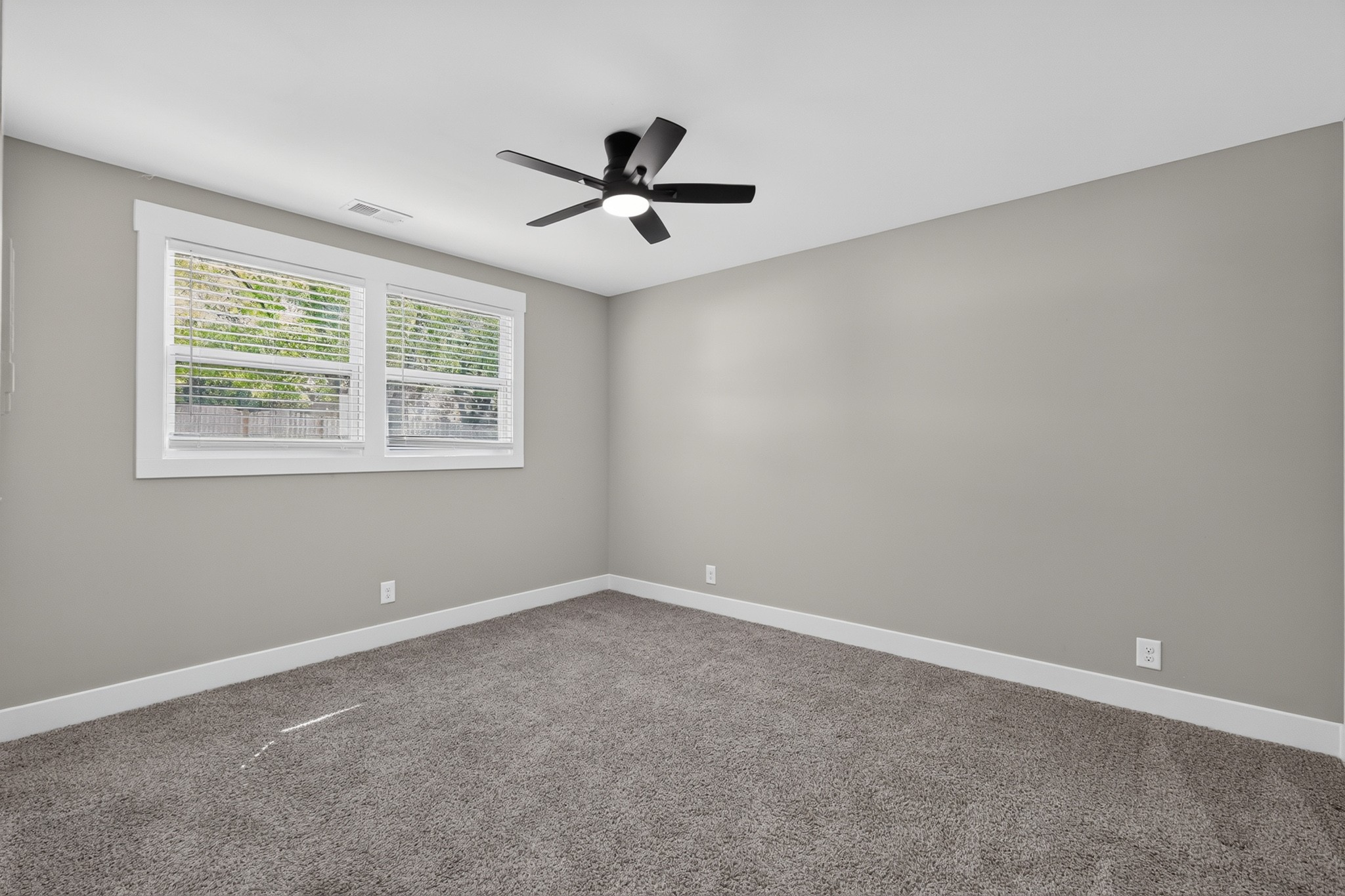 4893 Rainer Dr Property Photo 35