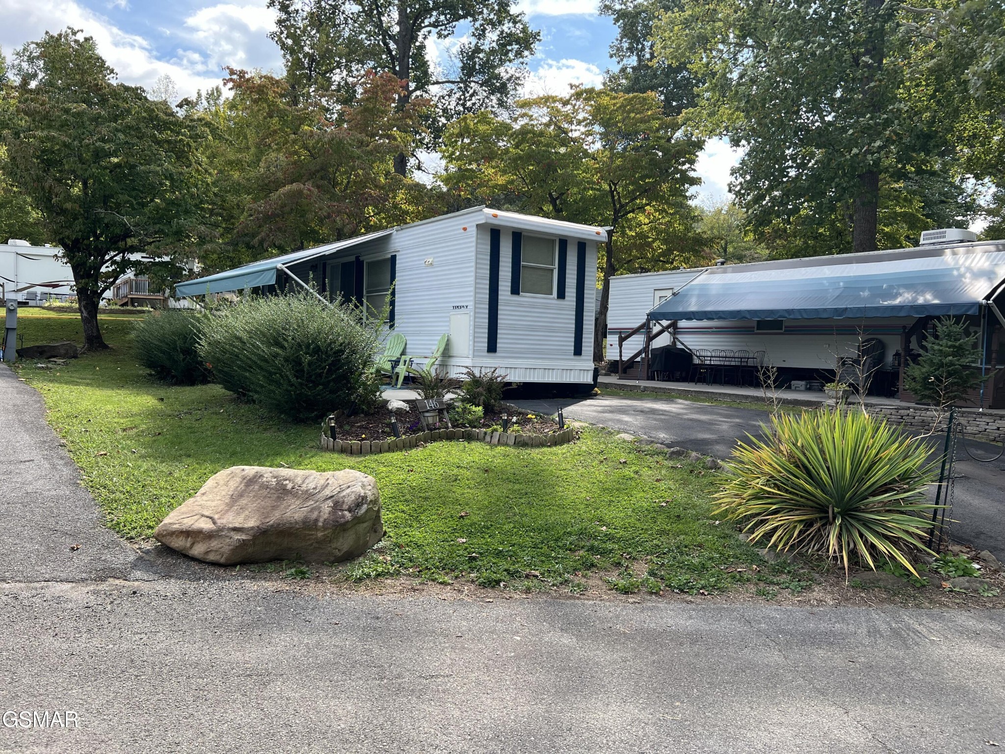 4229 E Parkway, E Property Photo 1