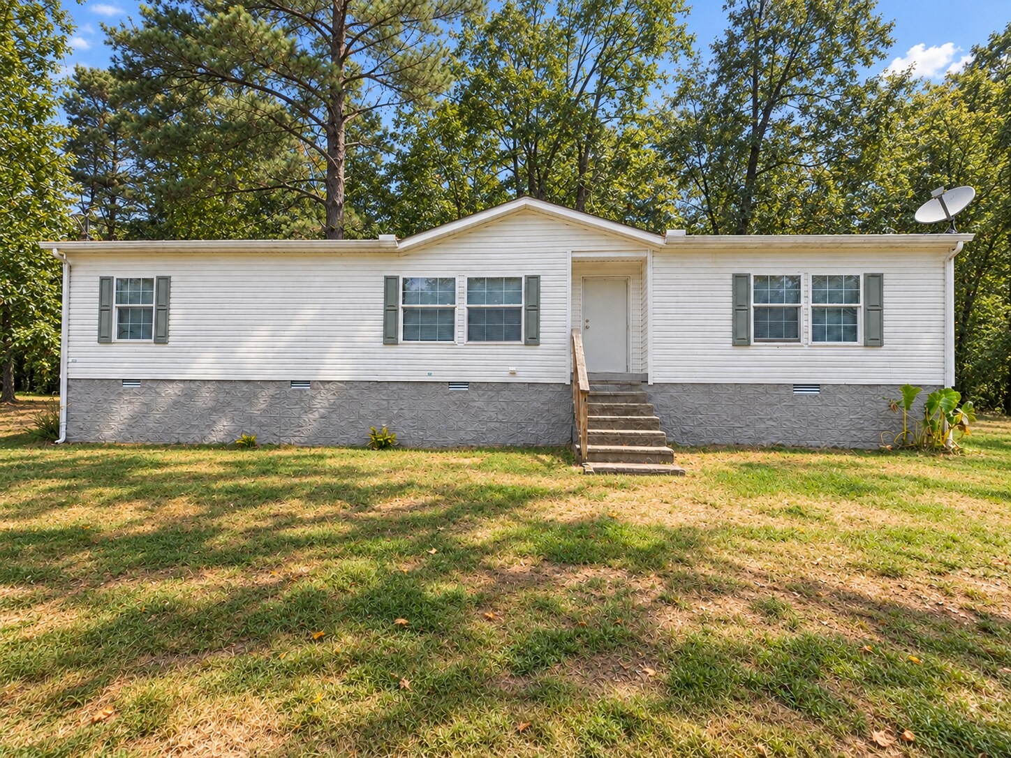 225 Pineview Rd Property Photo 1