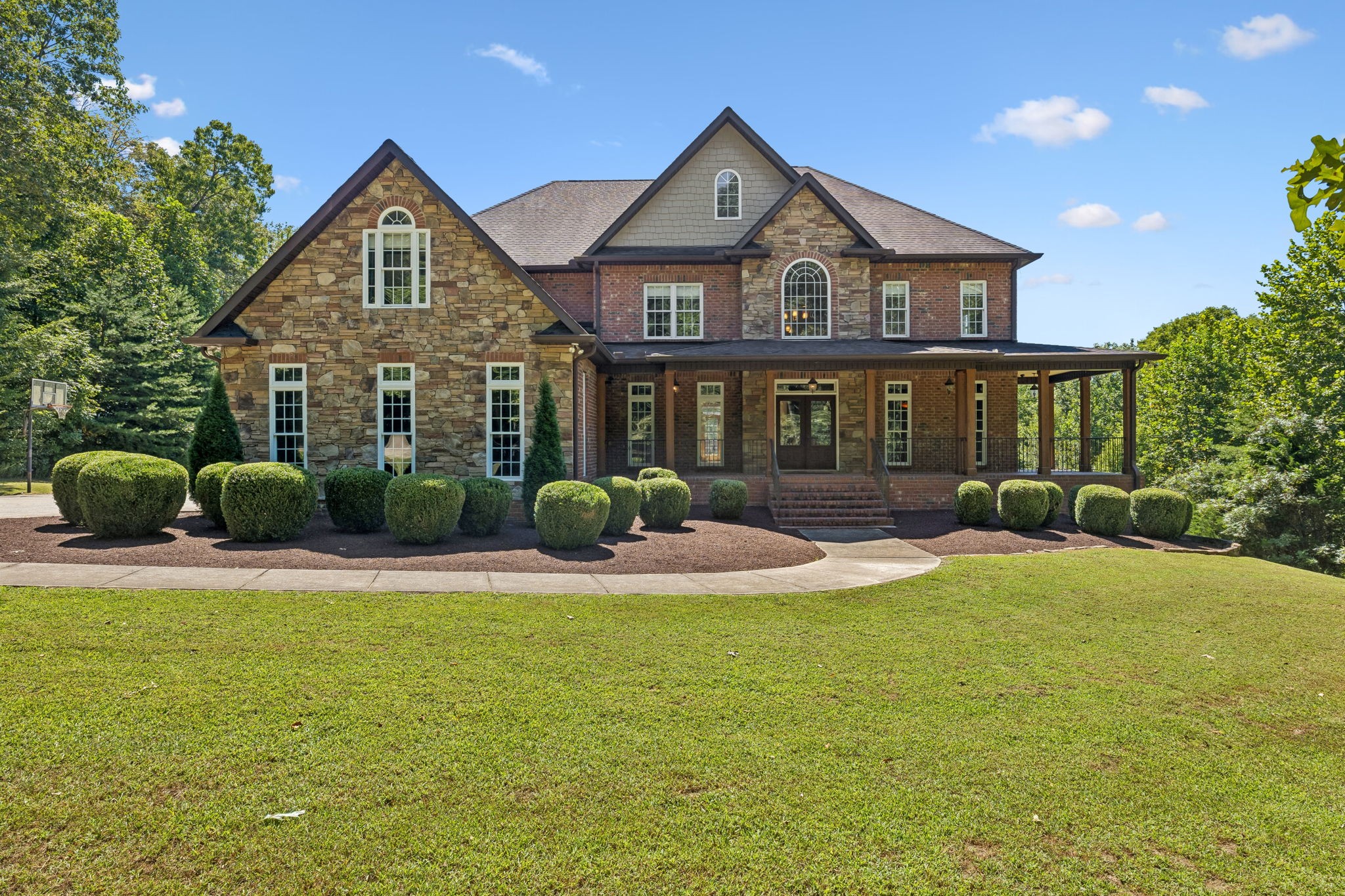 1032 Dogwood Ln Property Photo 1