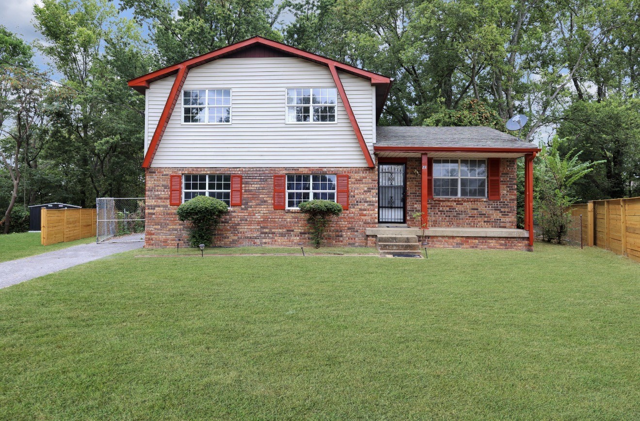 121 Apollo Ct, W Property Photo 1
