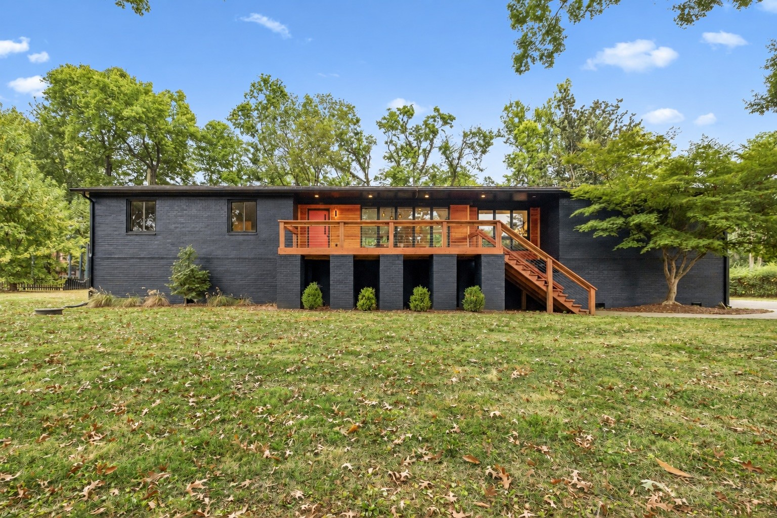 1900 Rosewood Valley Dr Property Photo 1