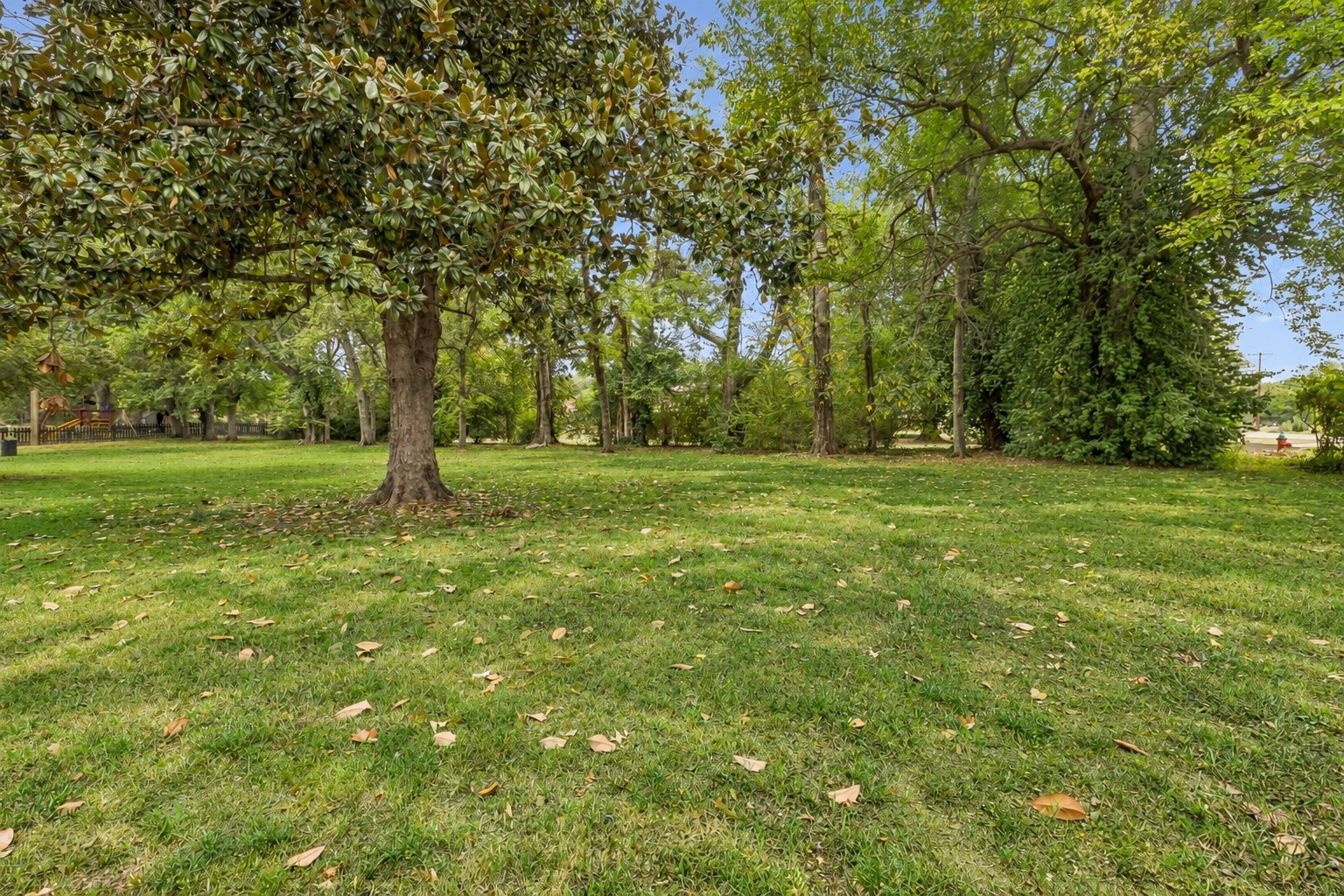 1900 Rosewood Valley Dr Property Photo 52