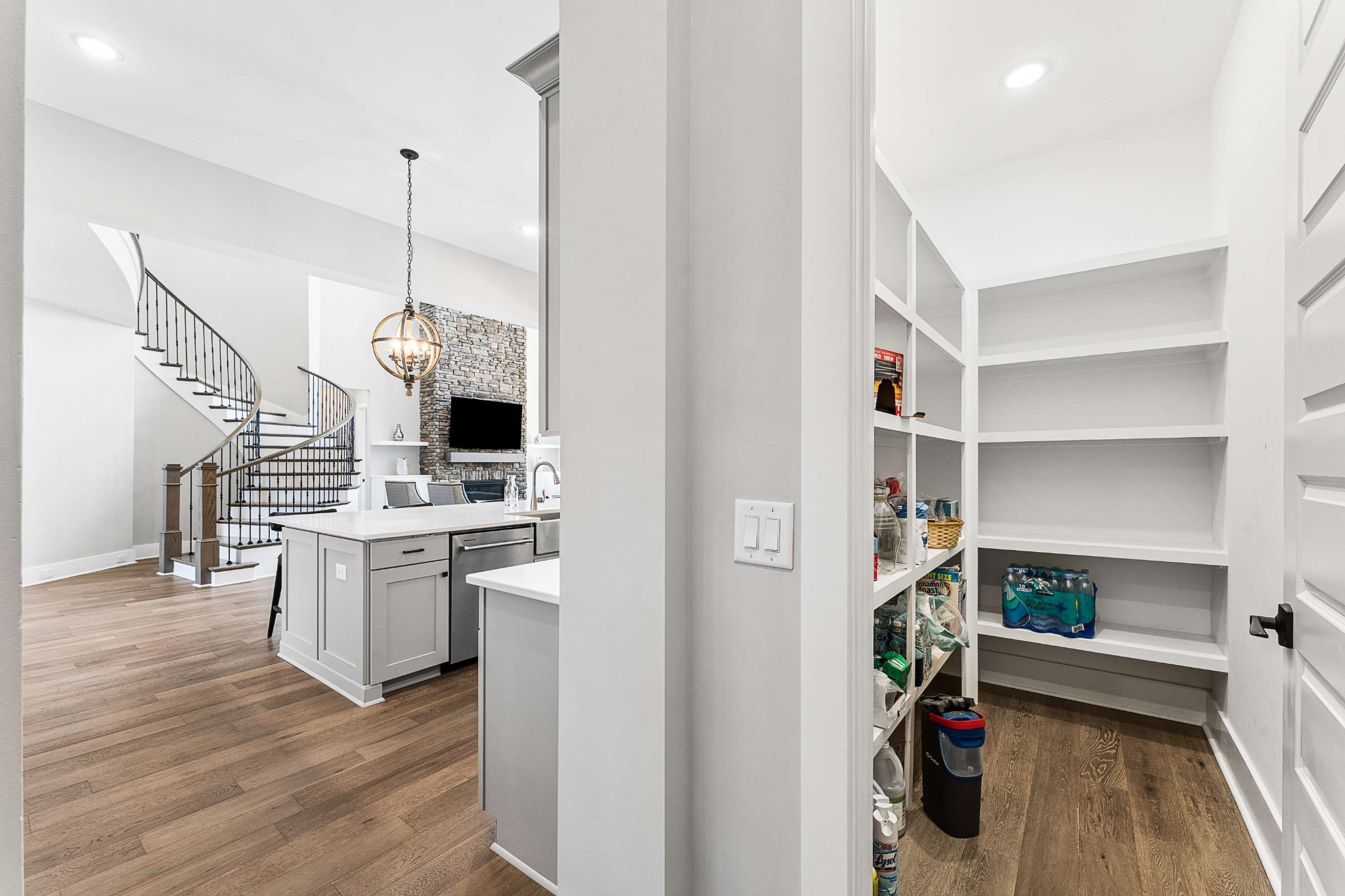 6401 High Top Ct Property Photo 14