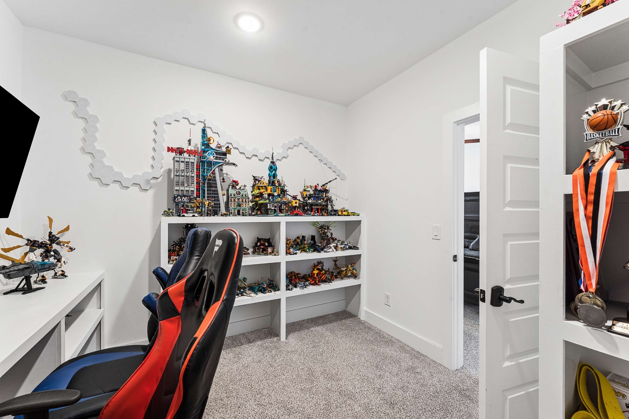 6401 High Top Ct Property Photo 32
